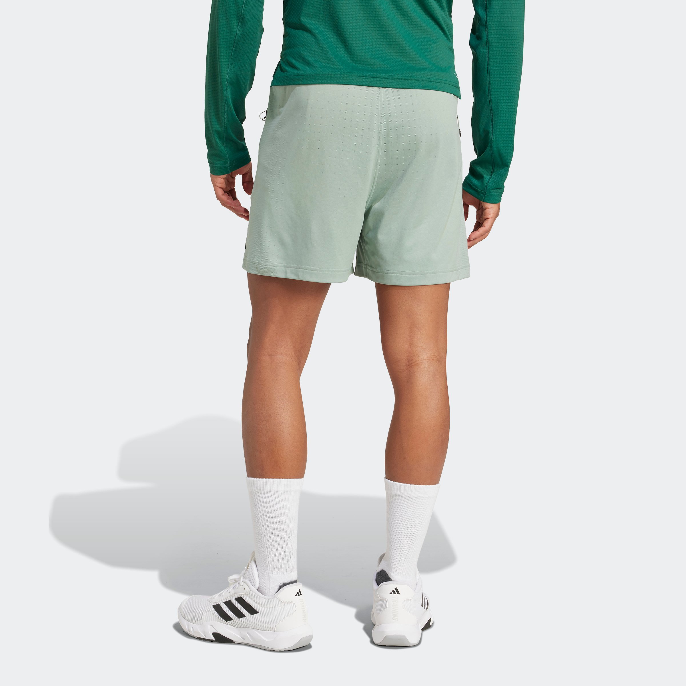 AIRCHILL SHORTS