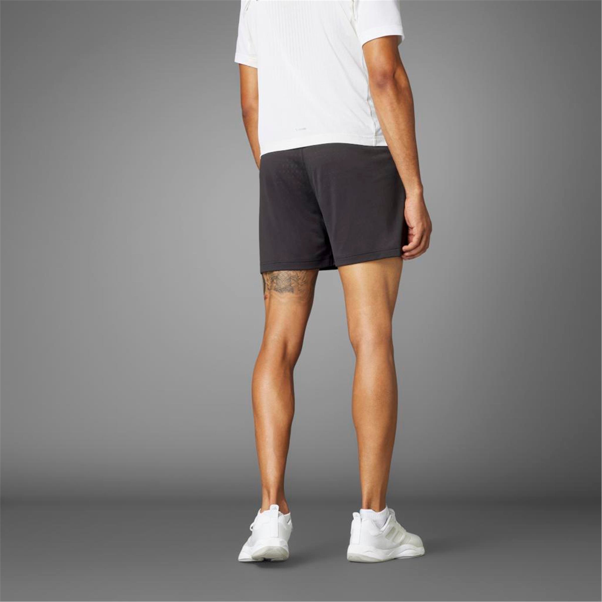 AIRCHILL SHORTS