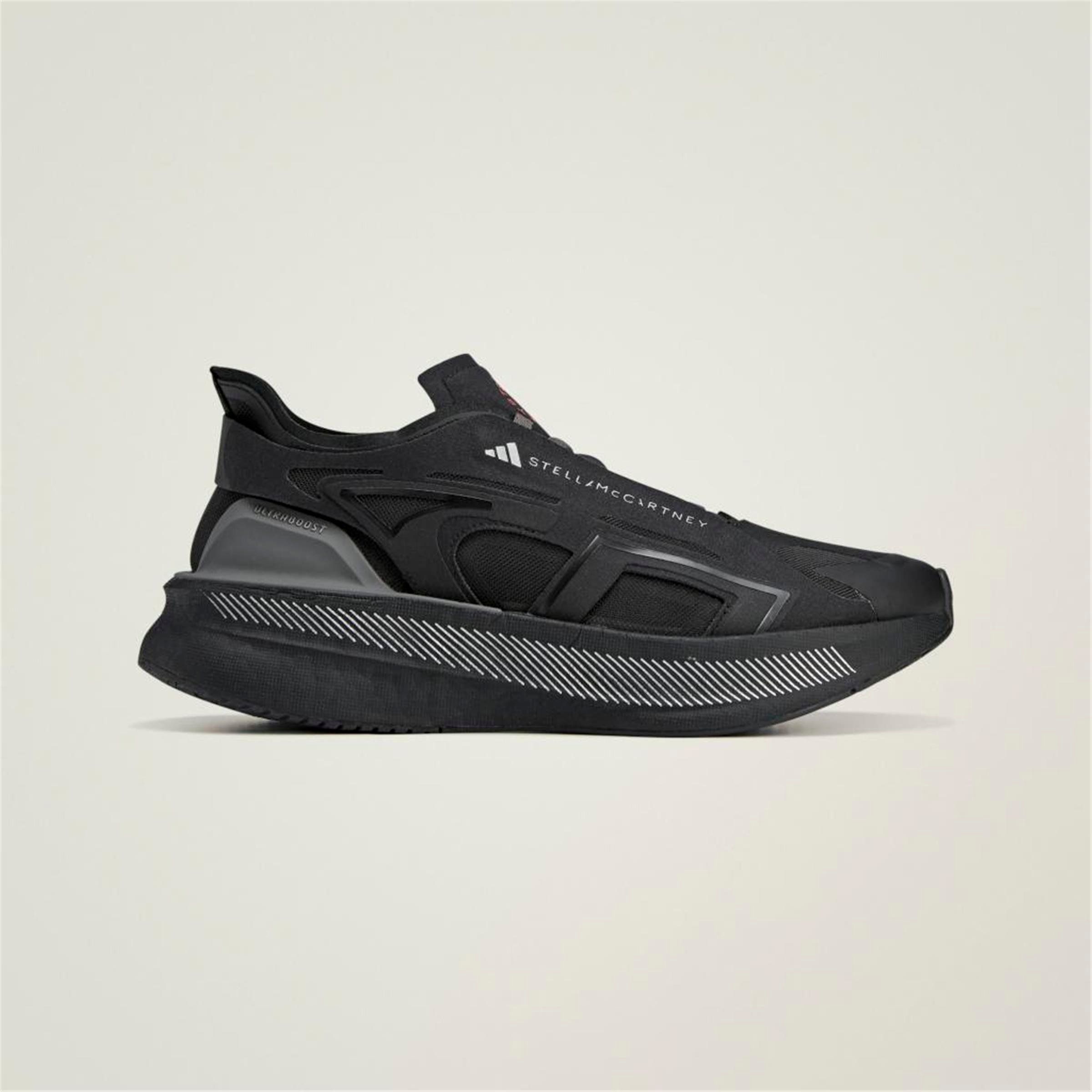 aSMC ULTRABOOST 5