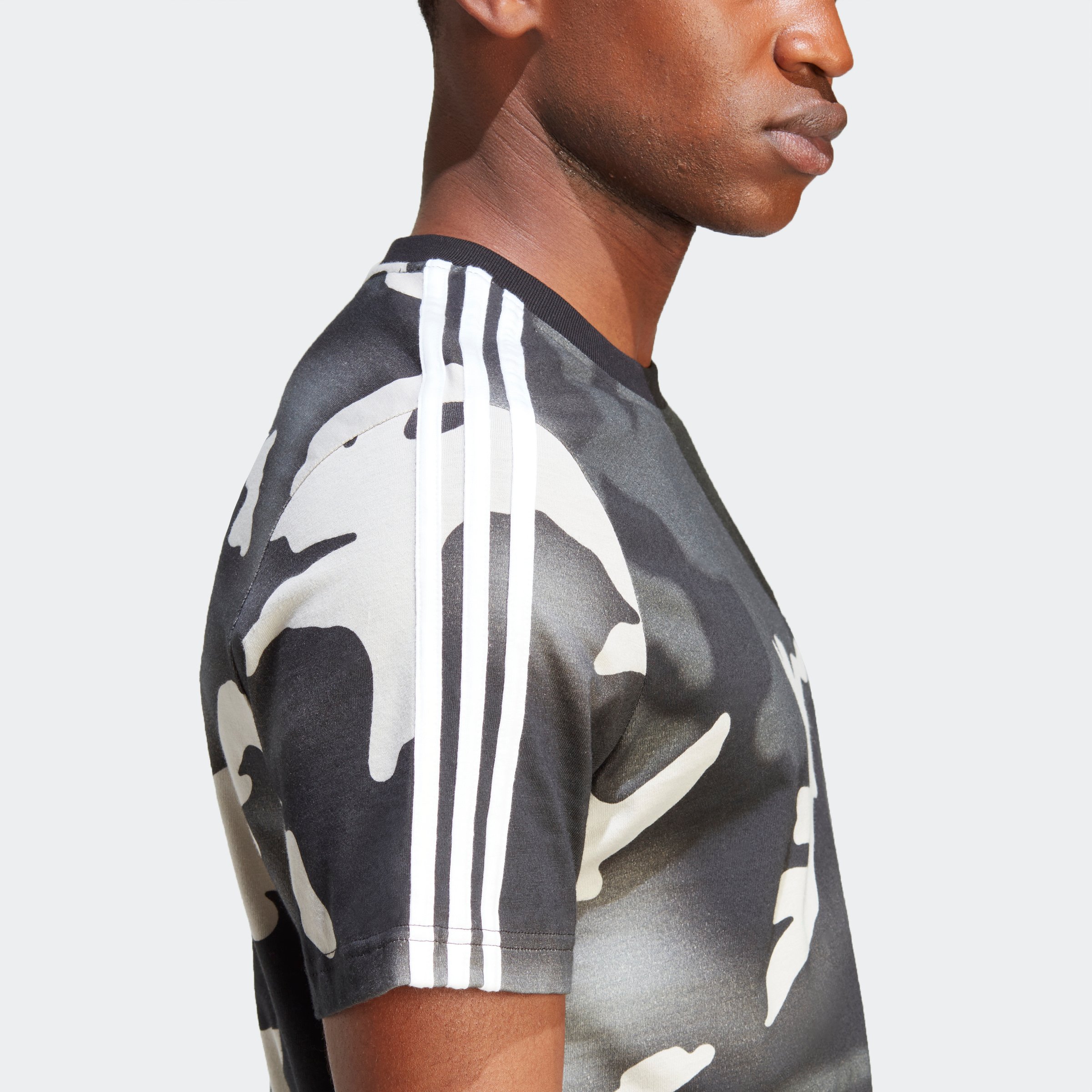CAMO AOP TEE