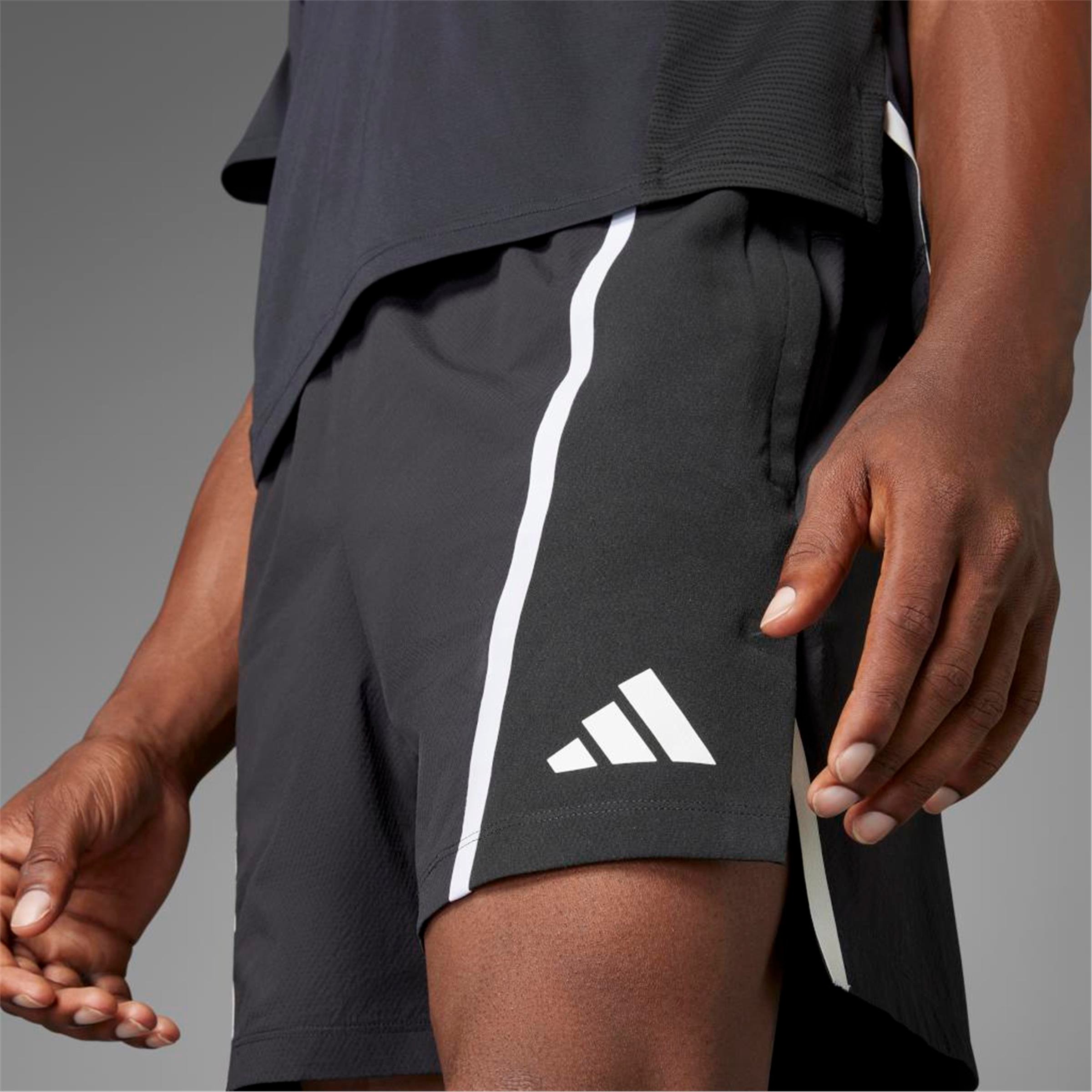 D4T PS SHORTS