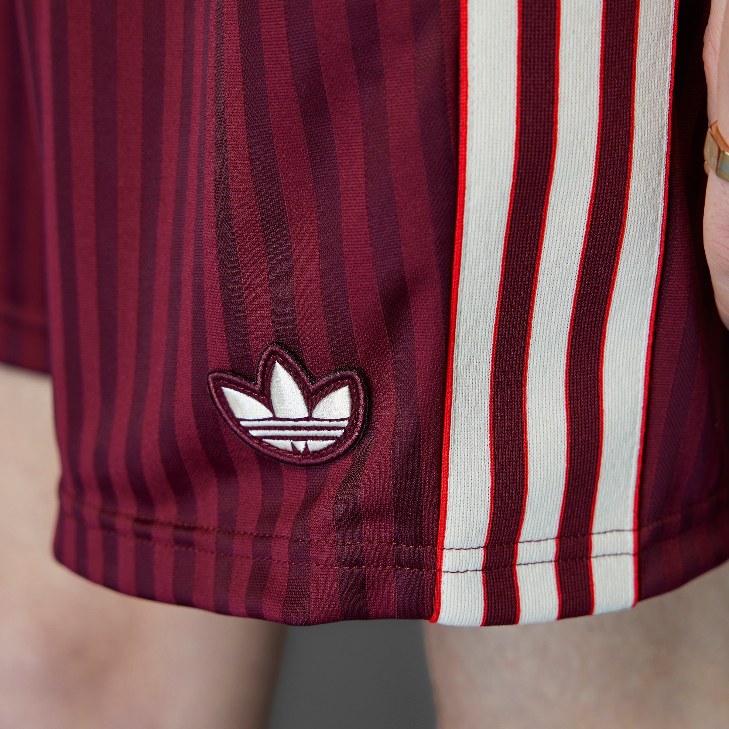 FCB ICON SHO