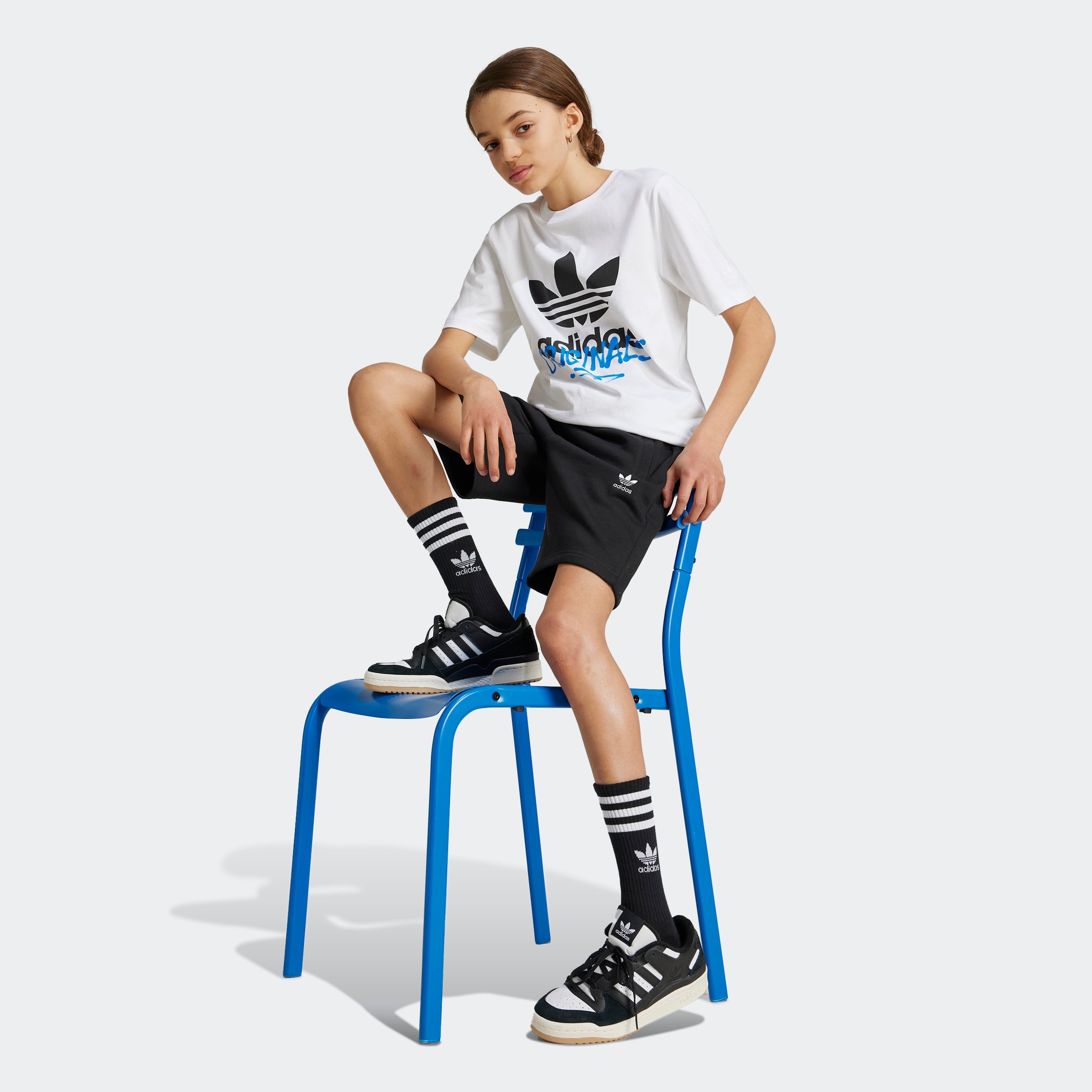 GRAPHICS TEE
