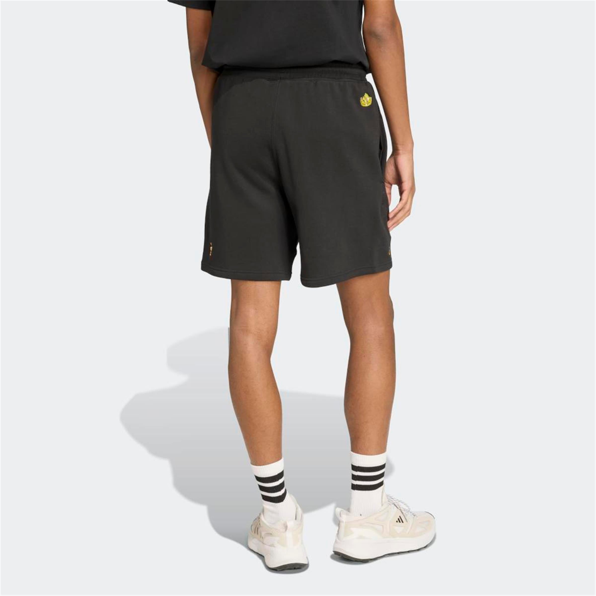 M FN SHORTS