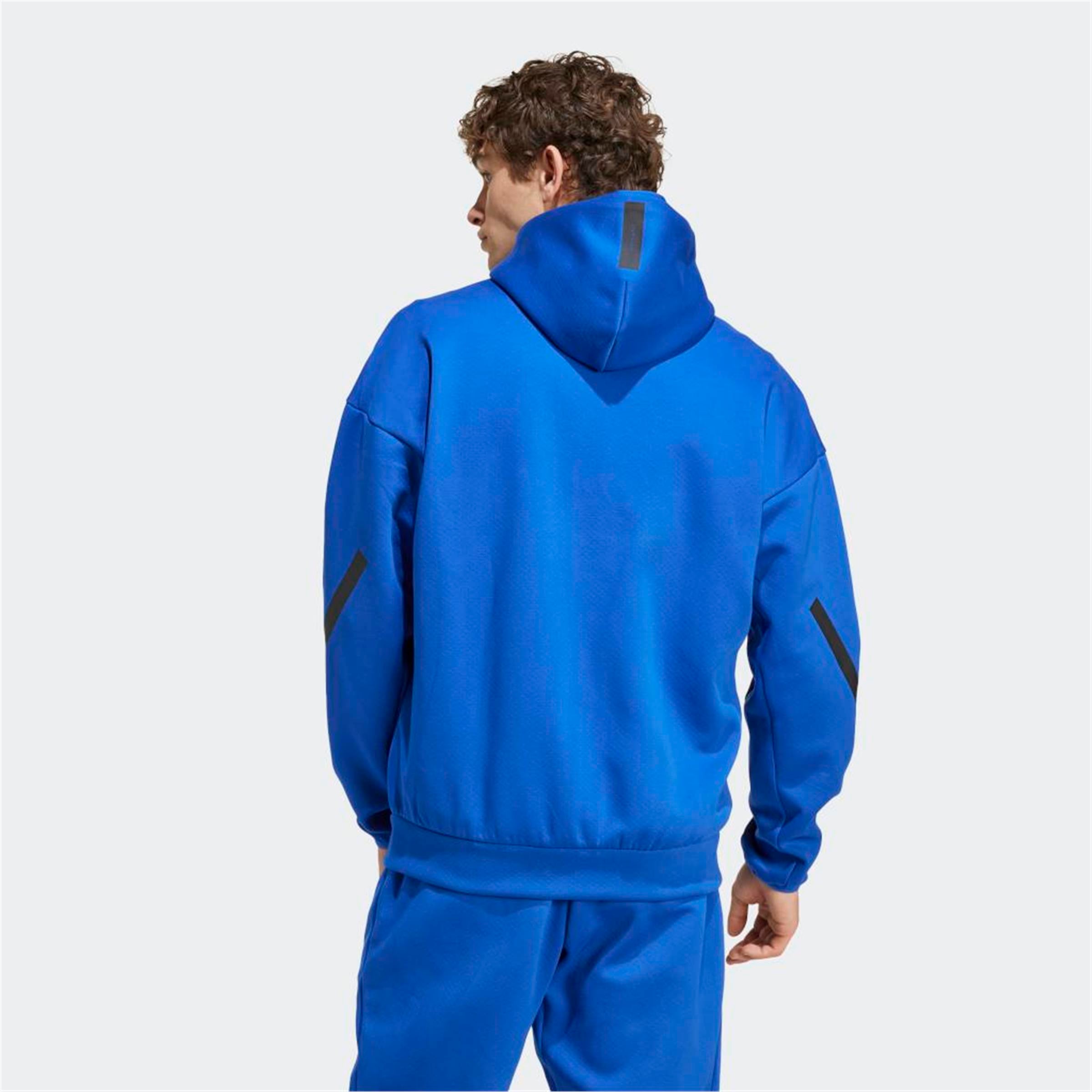 M Z.N.E. FZ