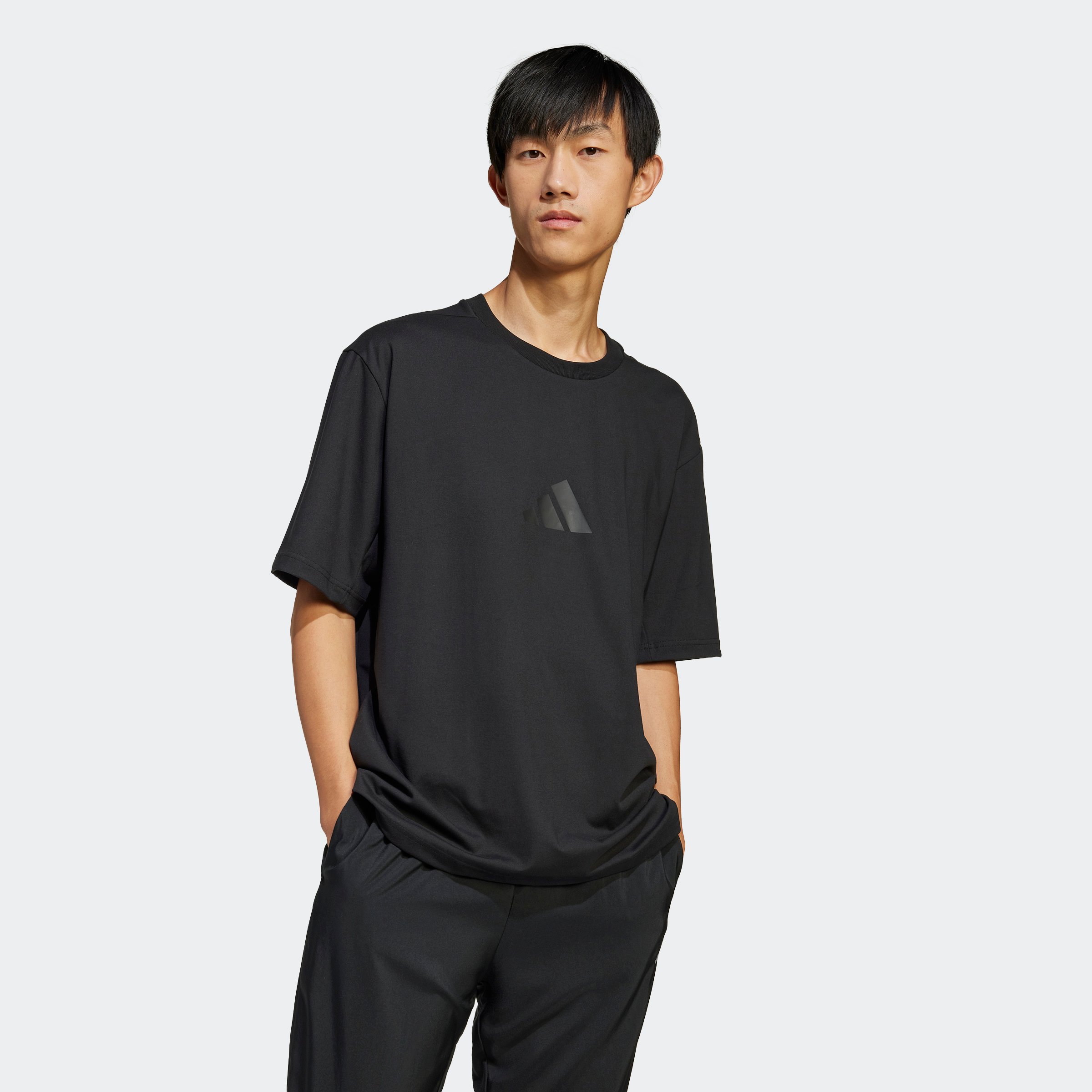 M Z.N.E. TEE LO
