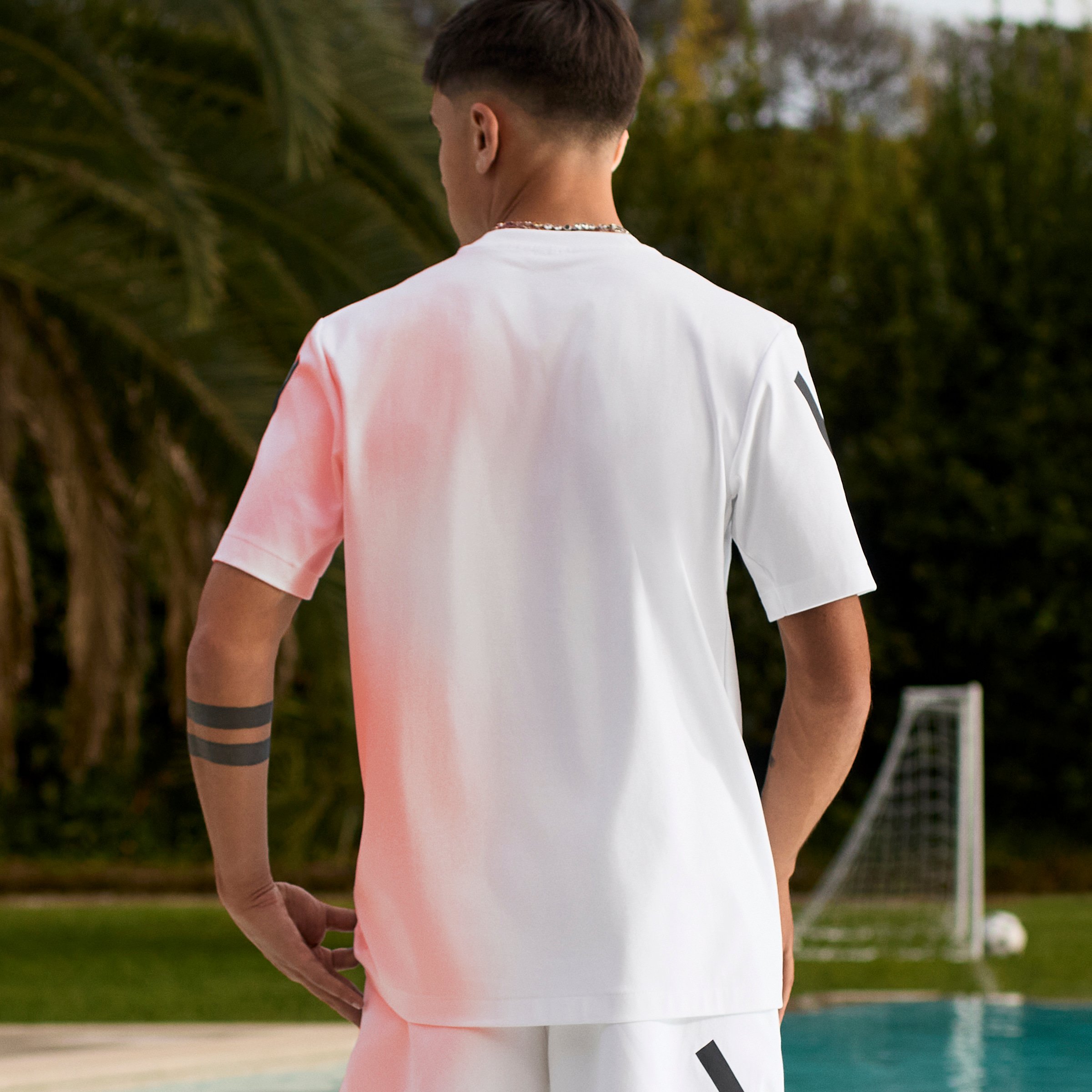 M Z.N.E. TEE