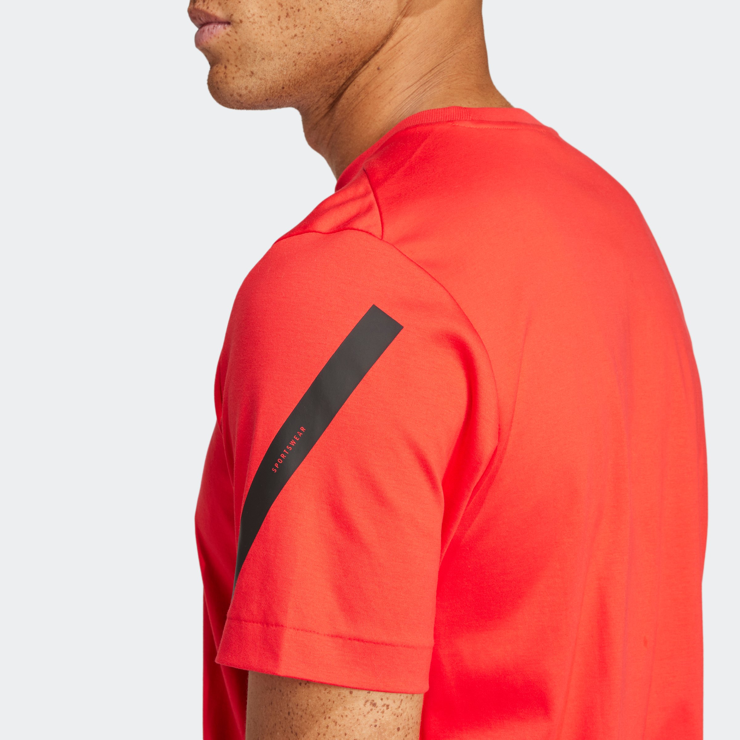 M Z.N.E. TEE