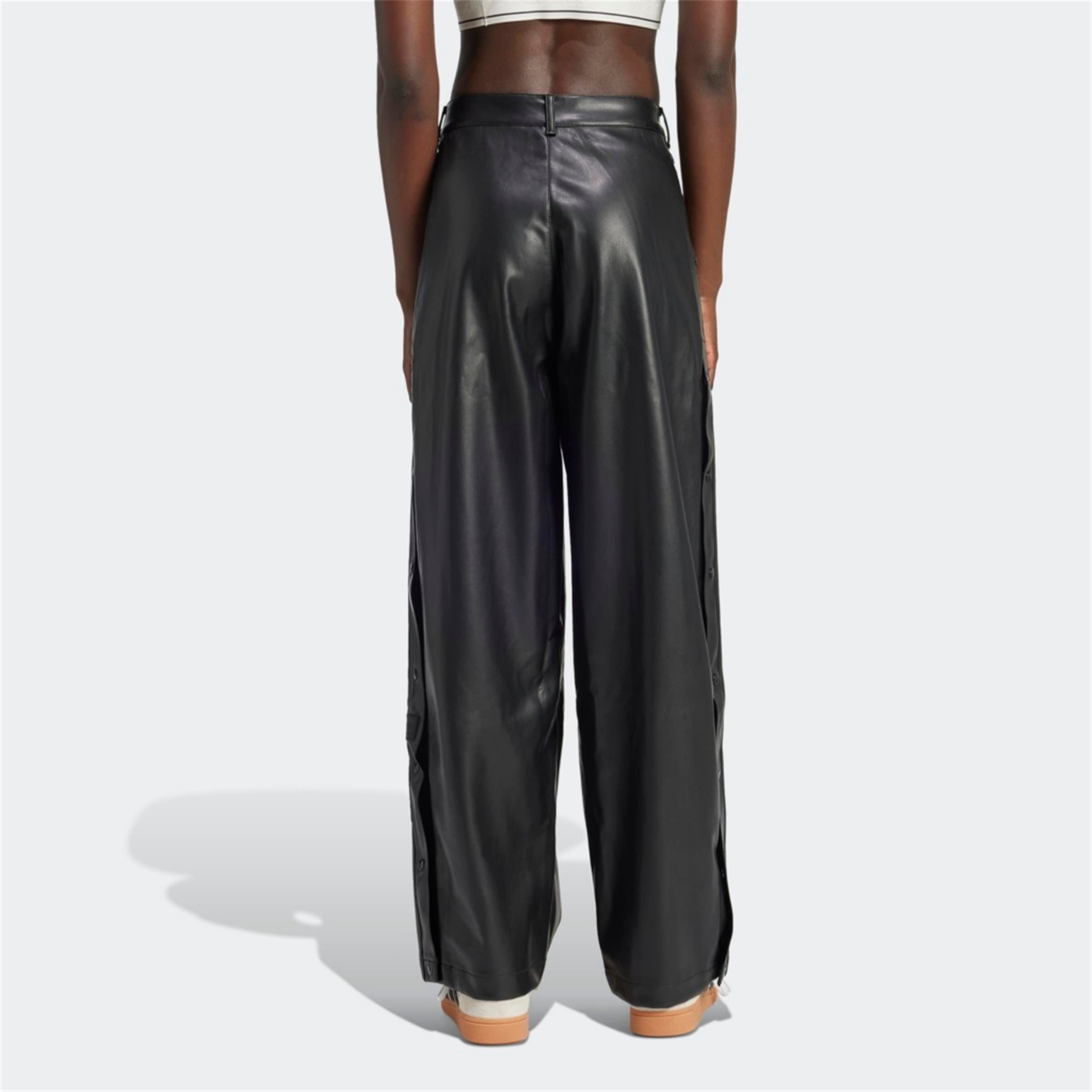 PLEATHER ADIBRK