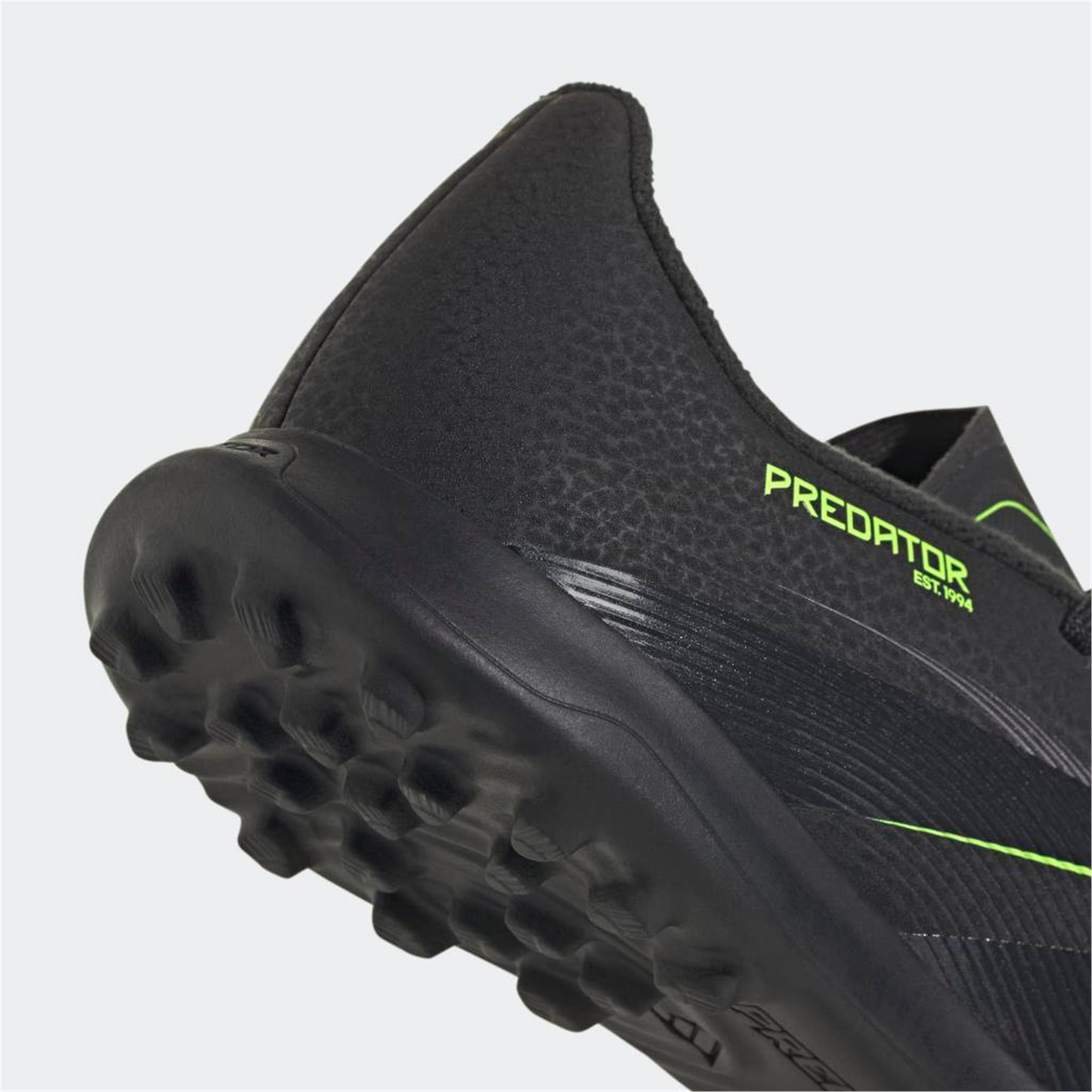 PREDATOR LEAGUE TF J