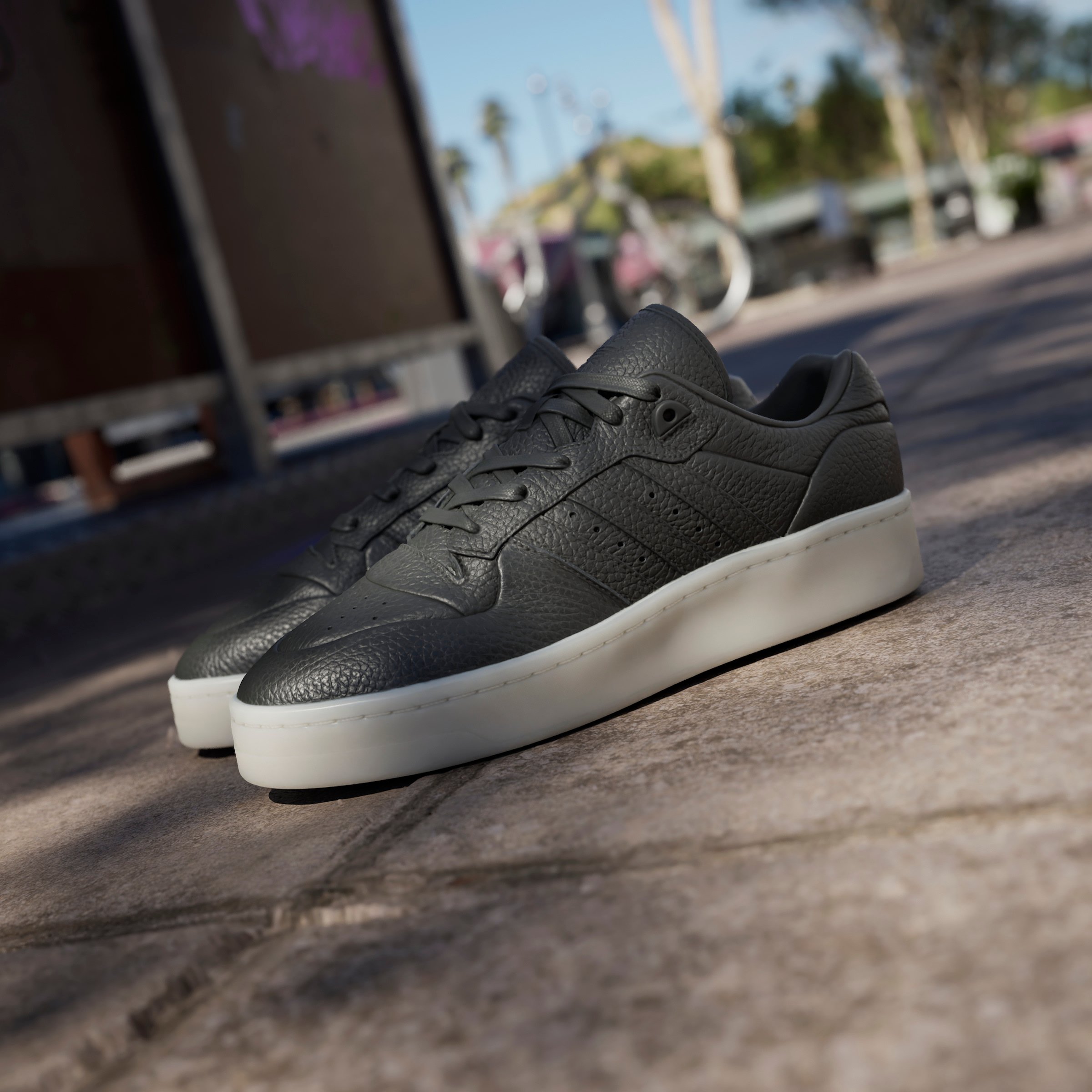 RIVALRY LUX LOW