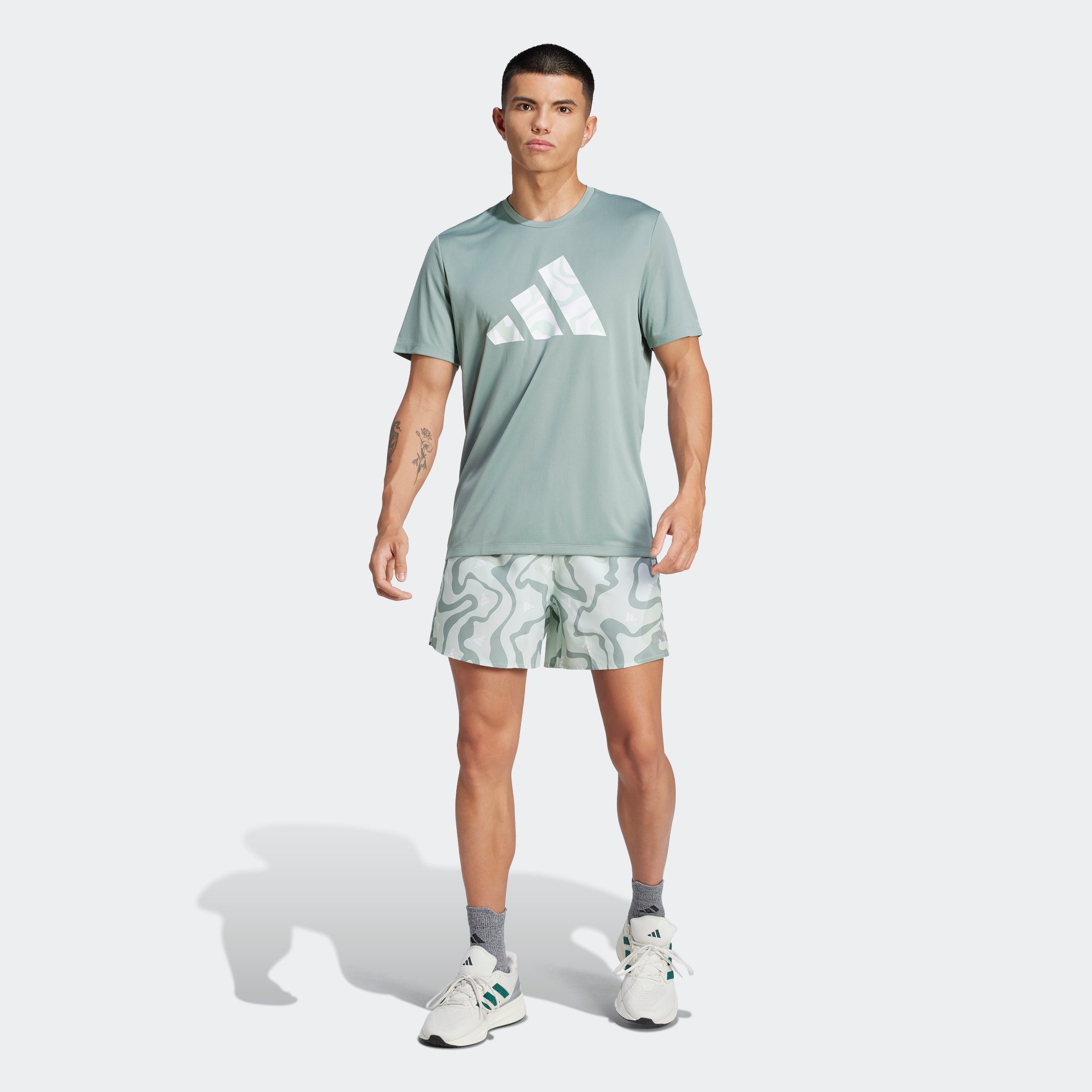 RUN IT BL TEE M