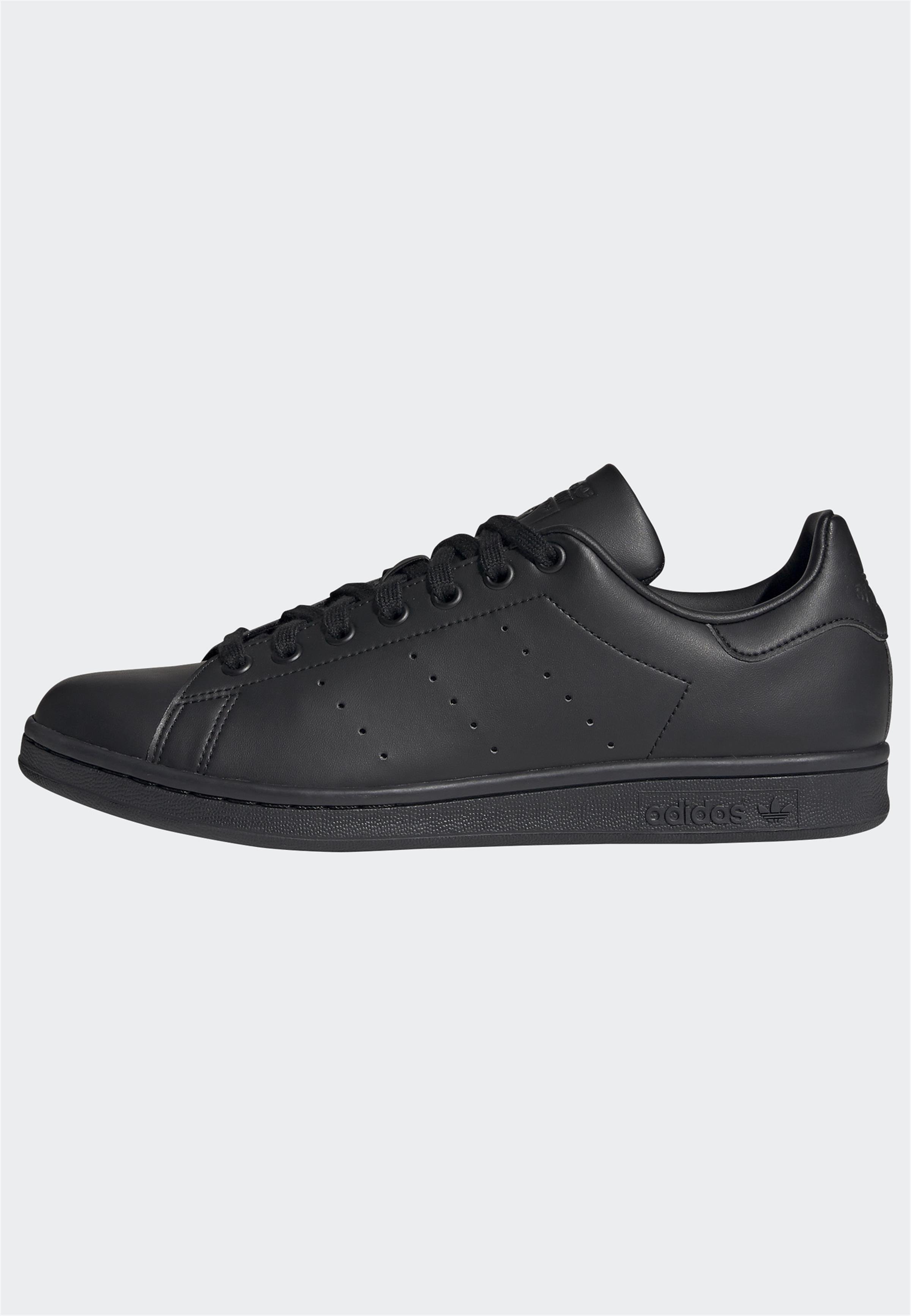 STAN SMITH