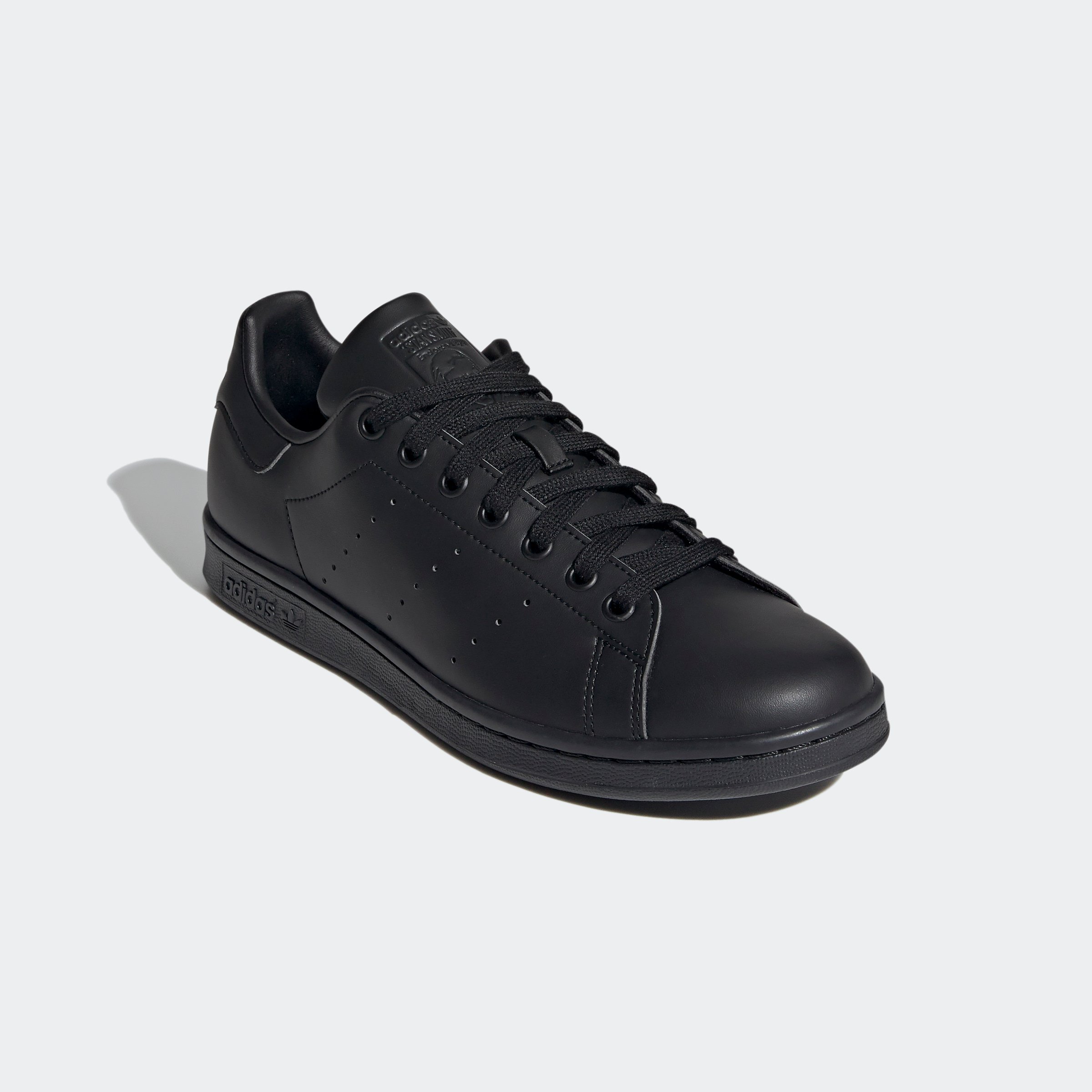 STAN SMITH
