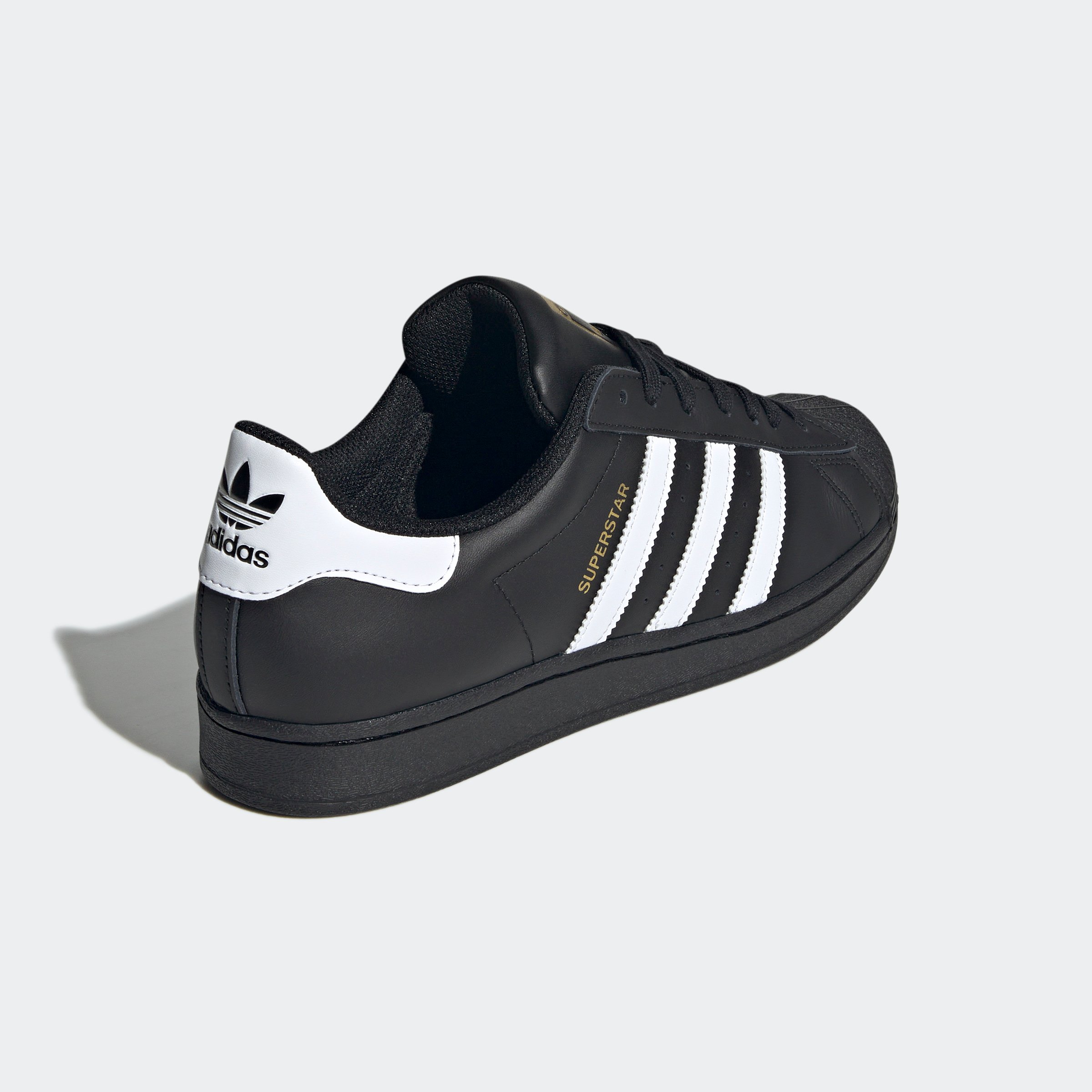 SUPERSTAR