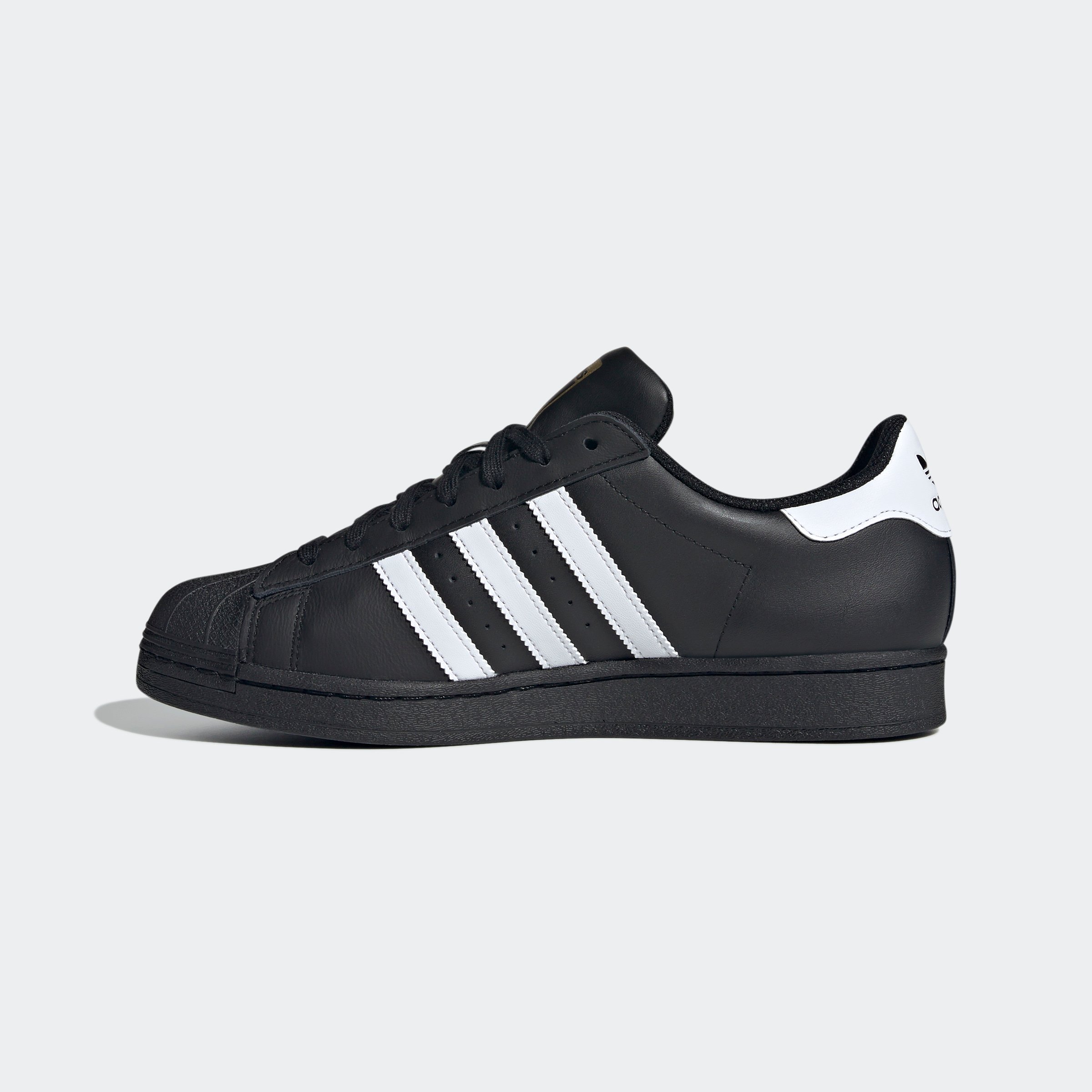 SUPERSTAR