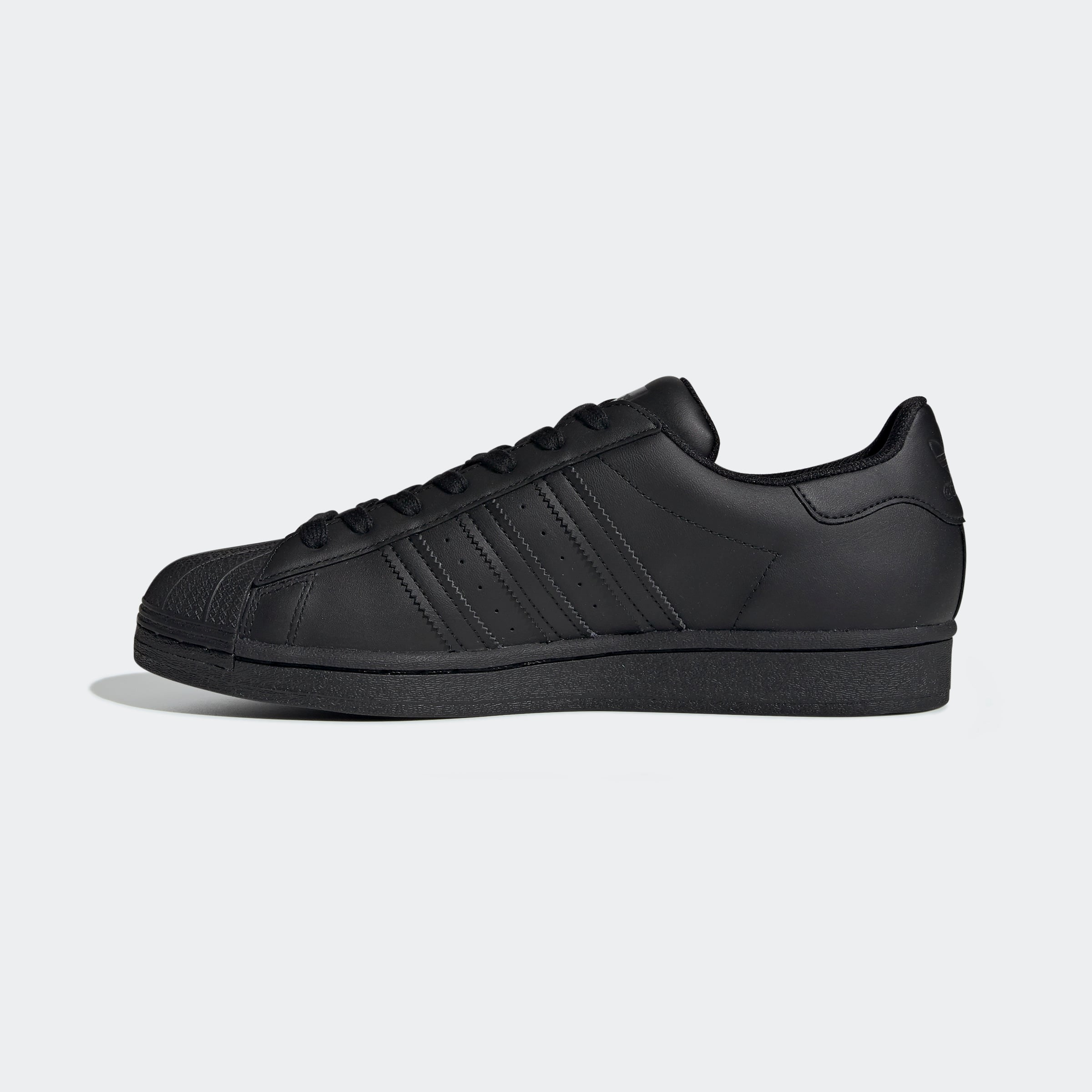SUPERSTAR