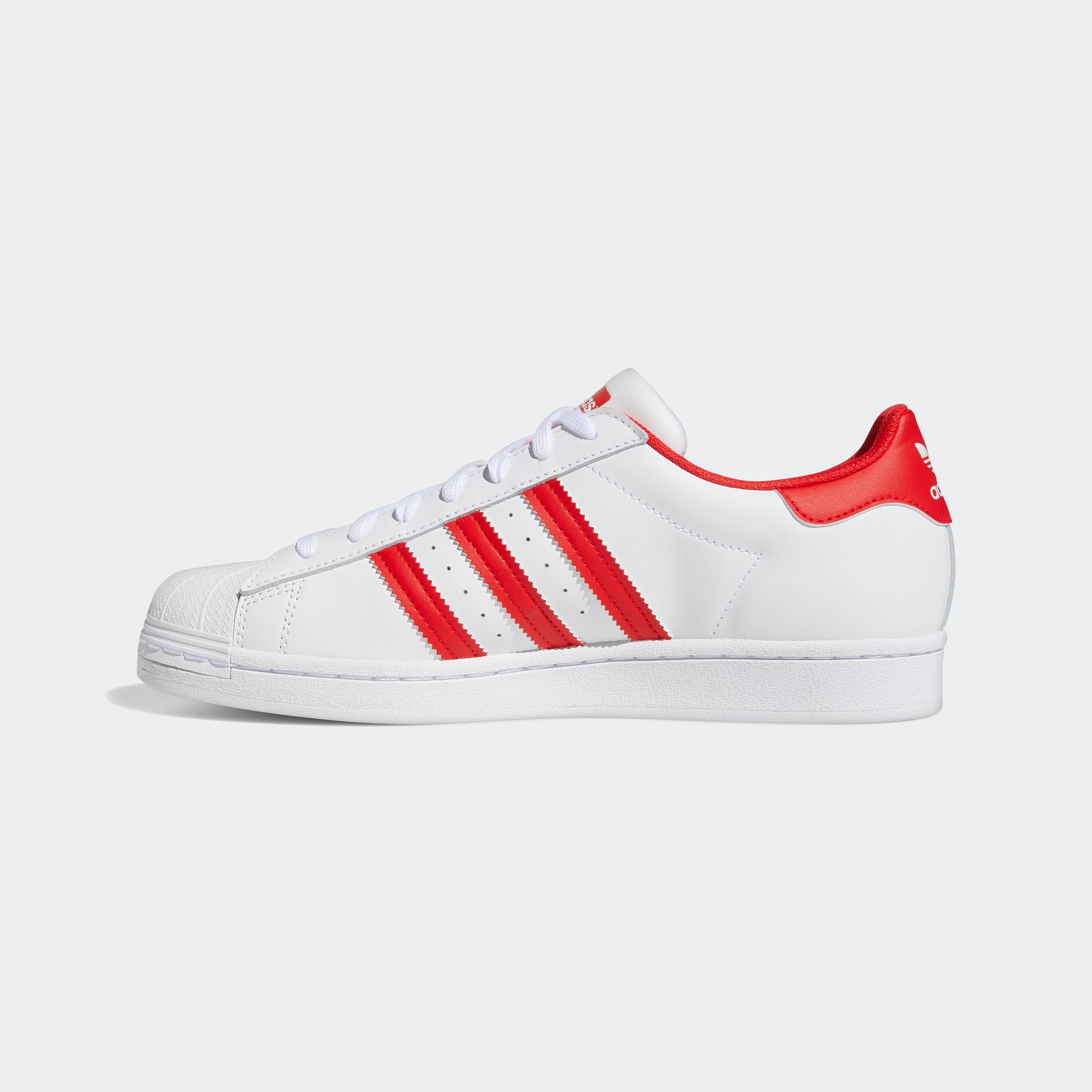 SUPERSTAR
