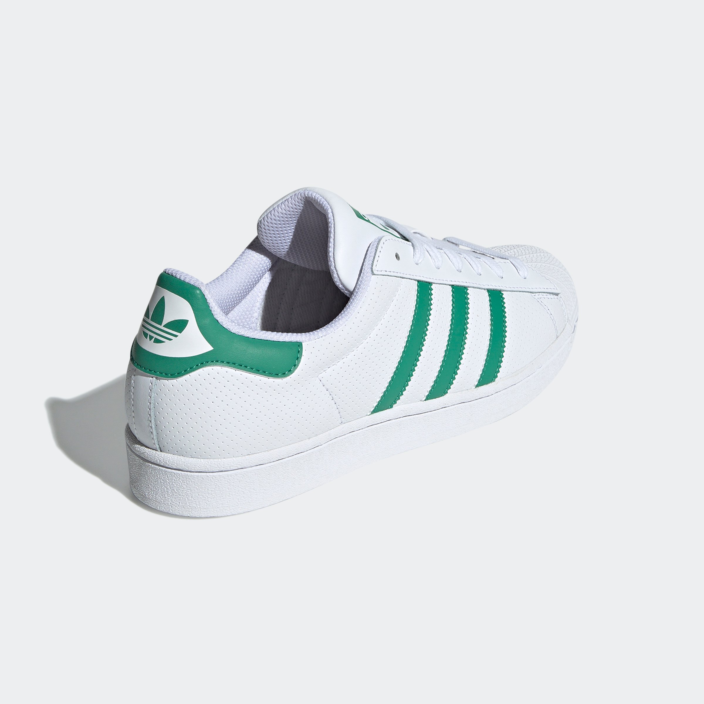 SUPERSTAR