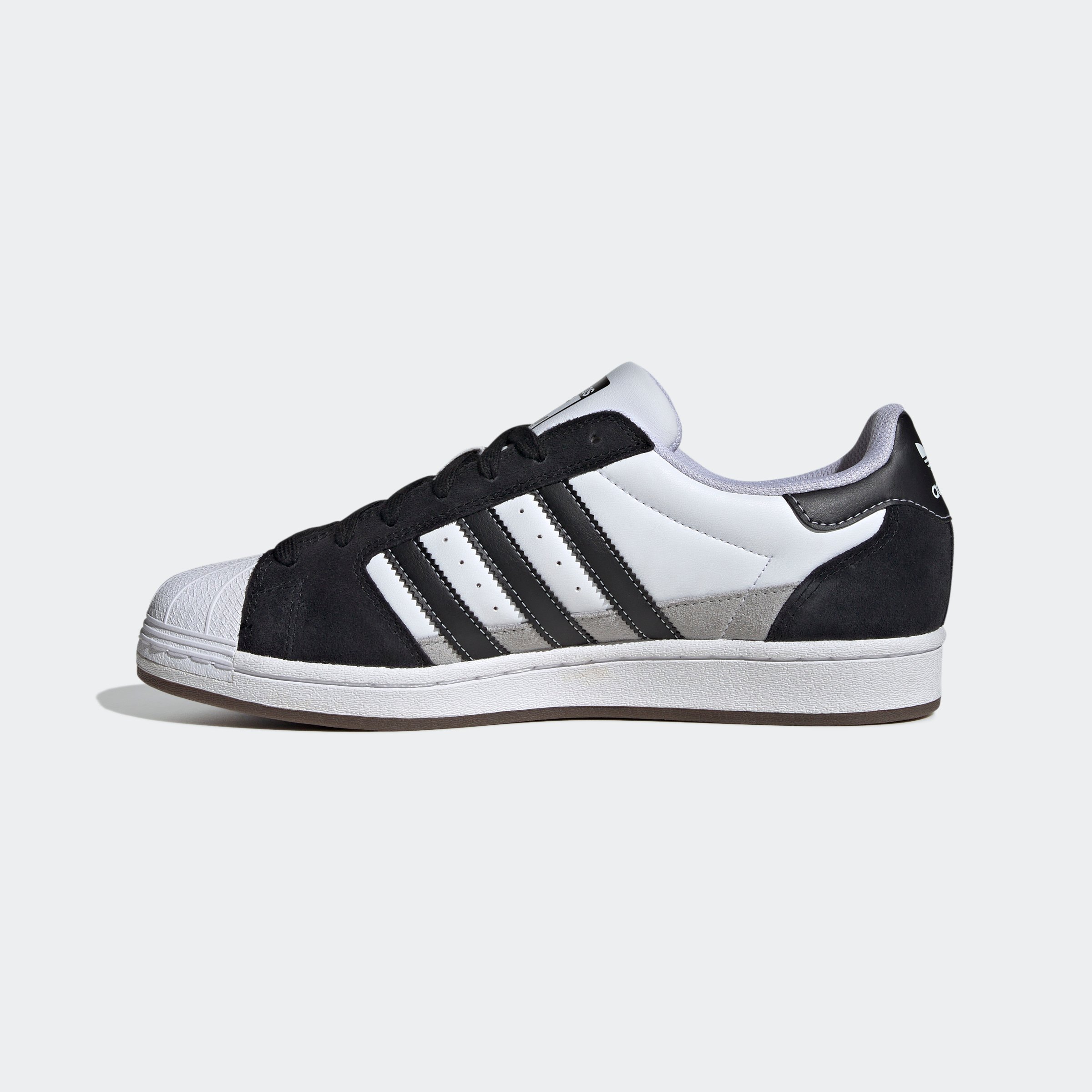 SUPERSTAR
