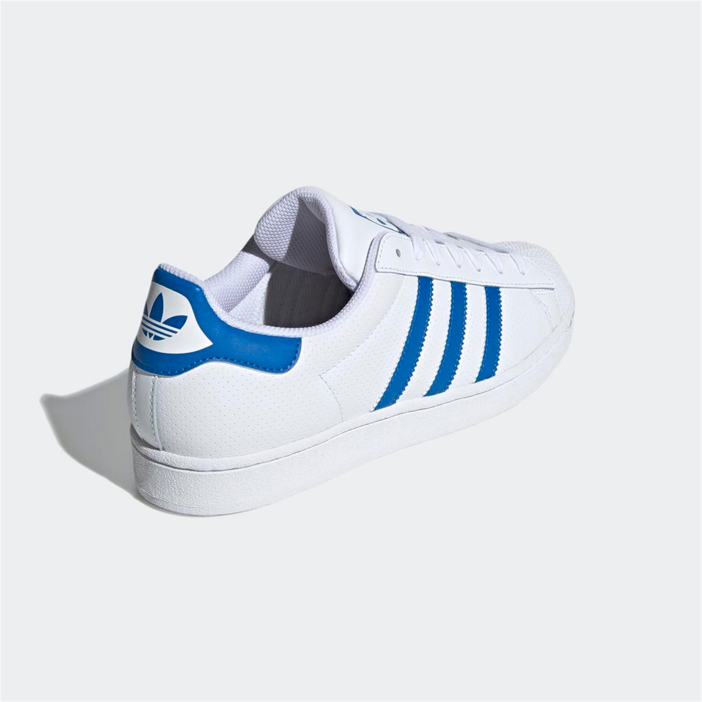 SUPERSTAR