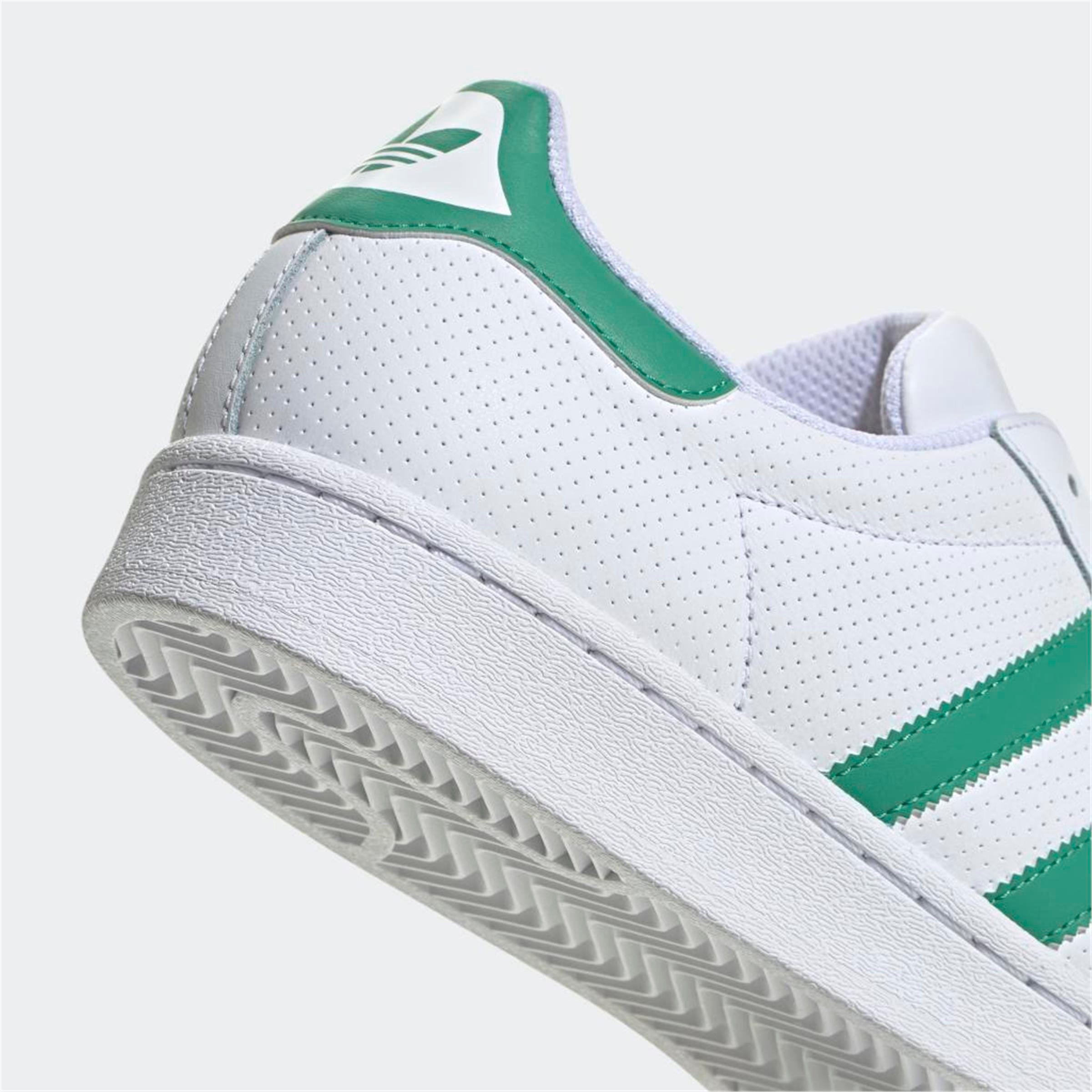 SUPERSTAR