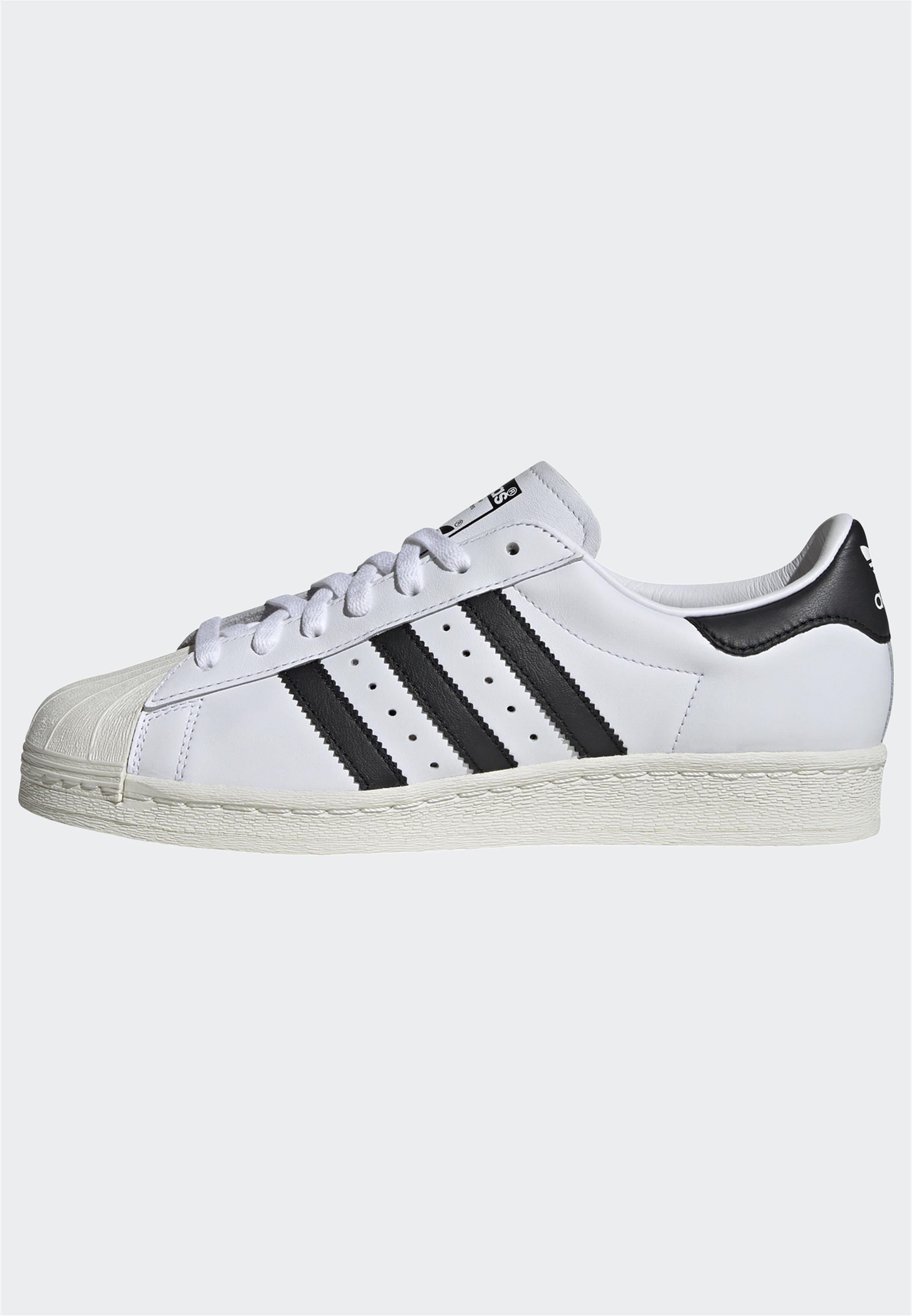 SUPERSTAR 82