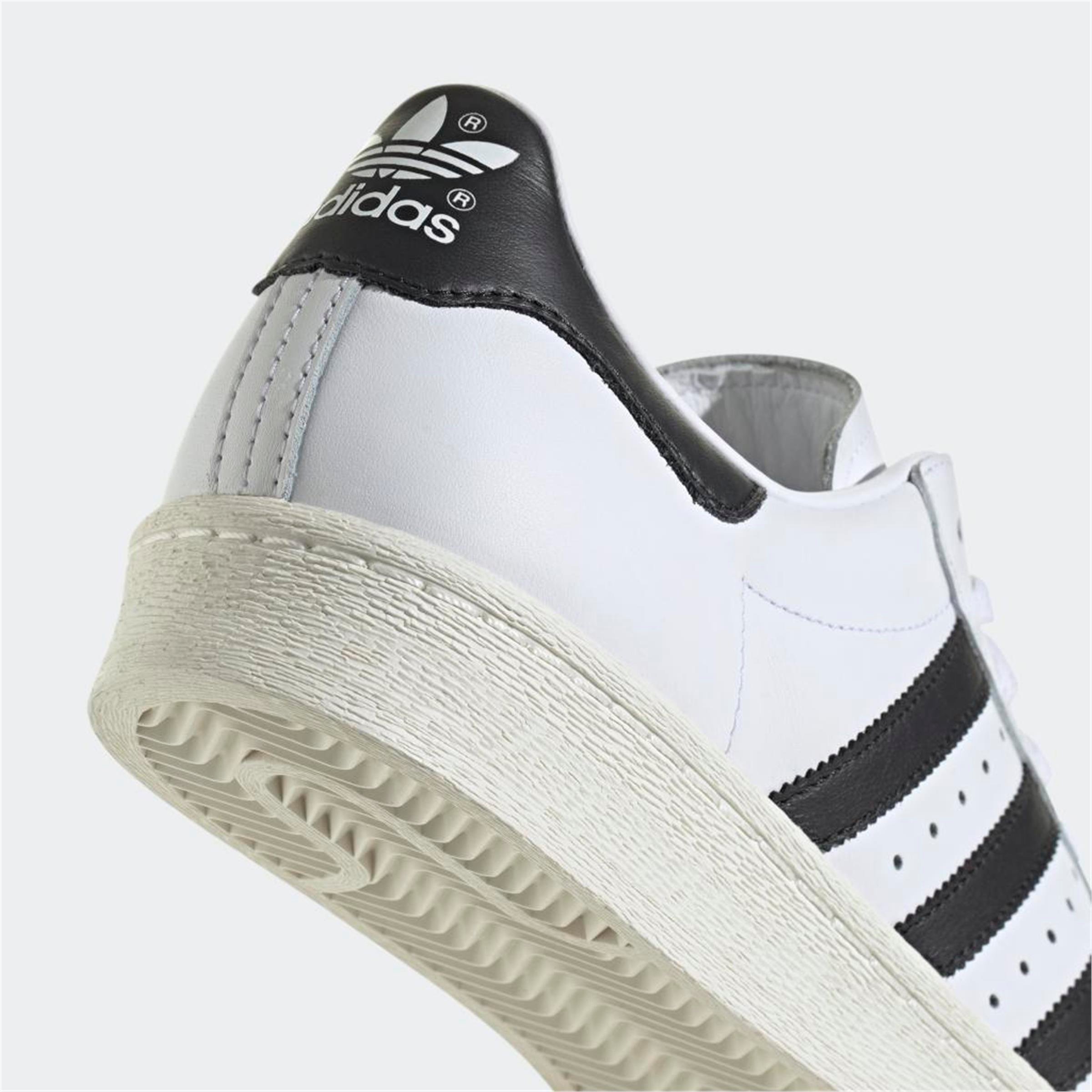 SUPERSTAR 82