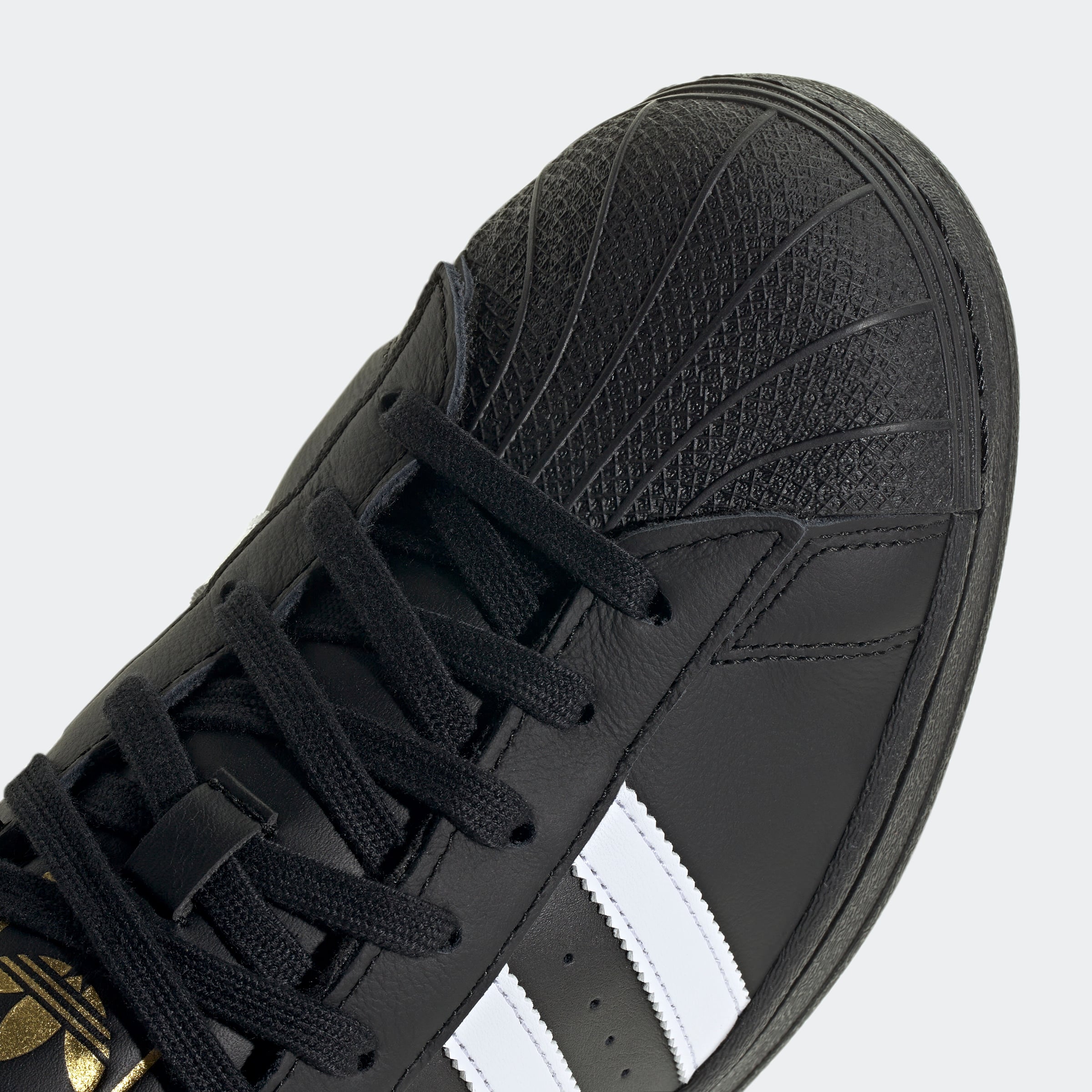 SUPERSTAR