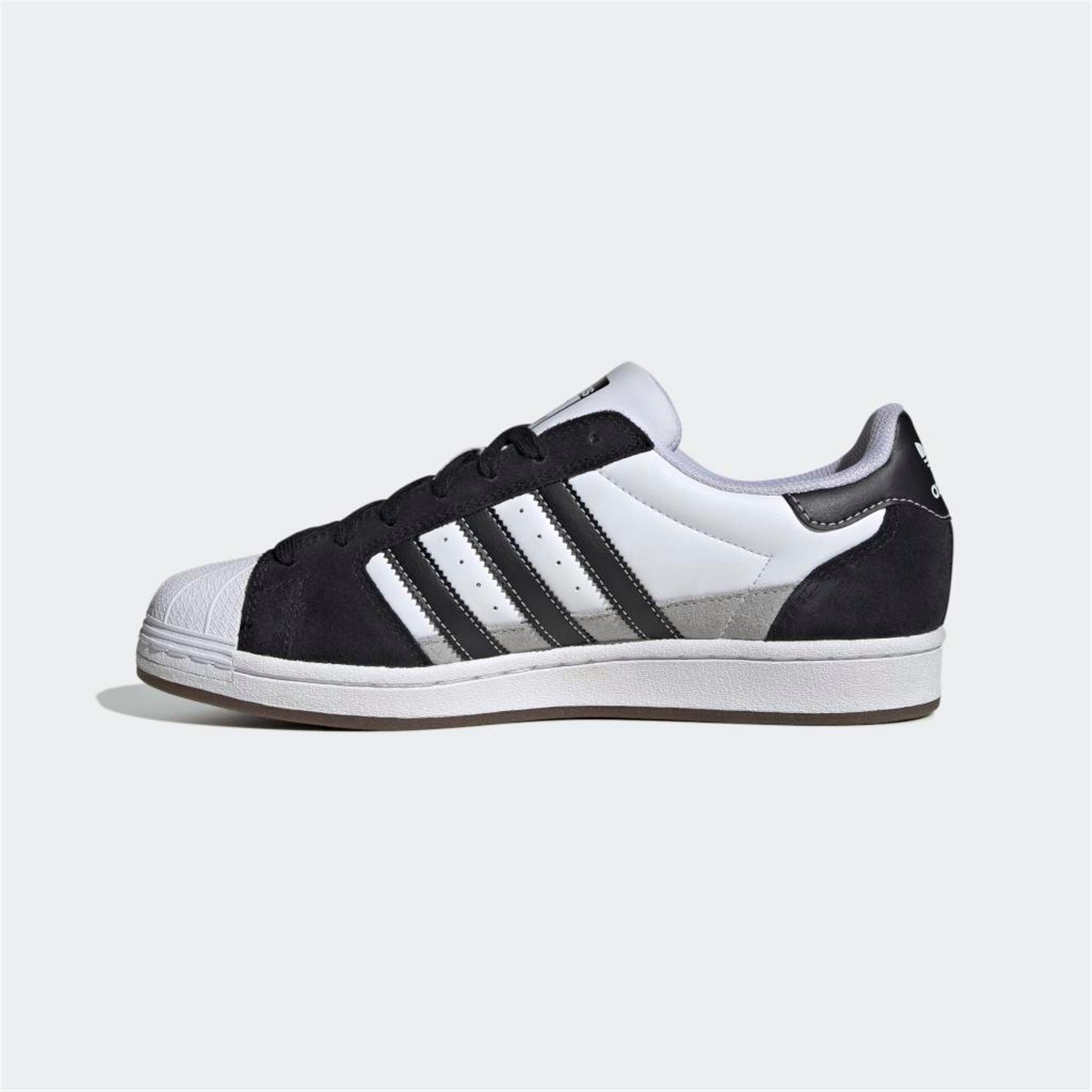 SUPERSTAR