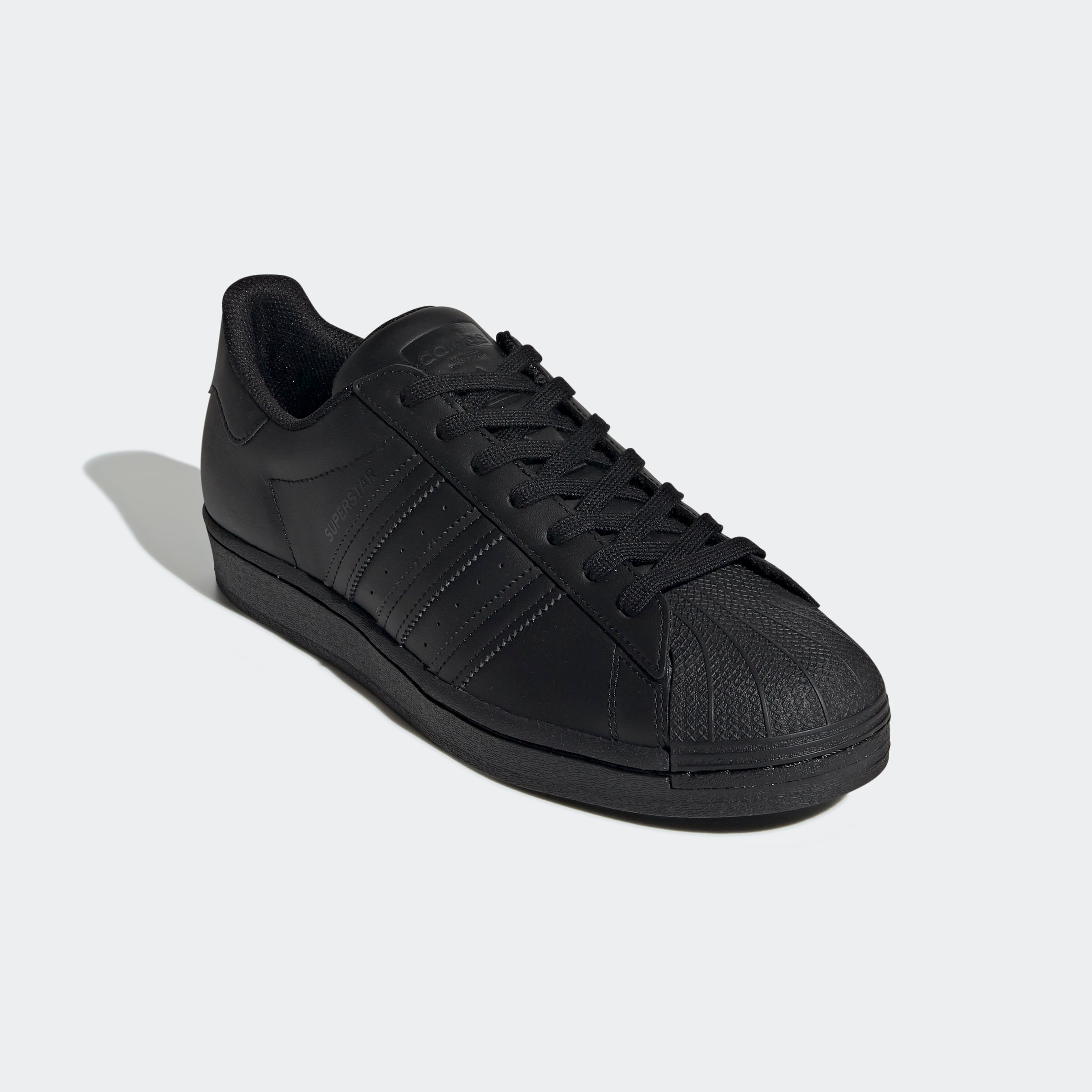 SUPERSTAR