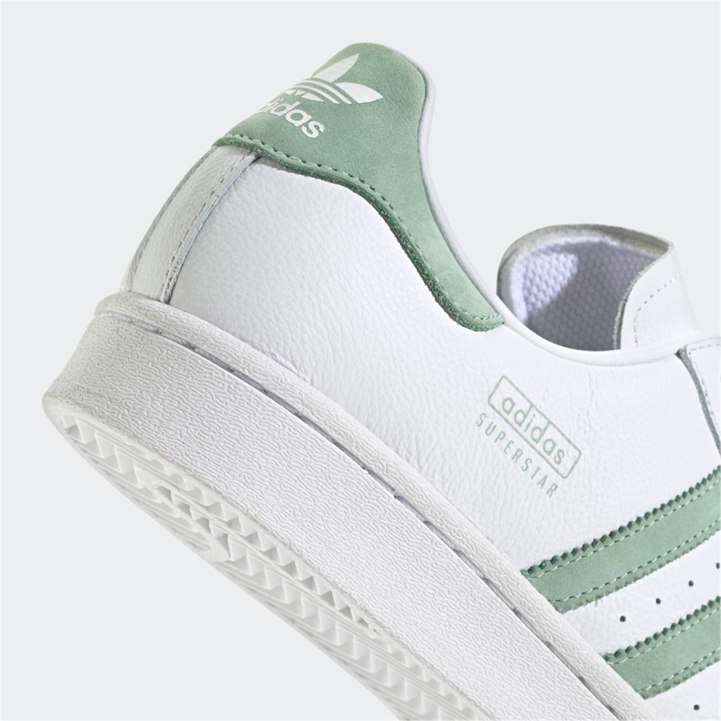 SUPERSTAR W