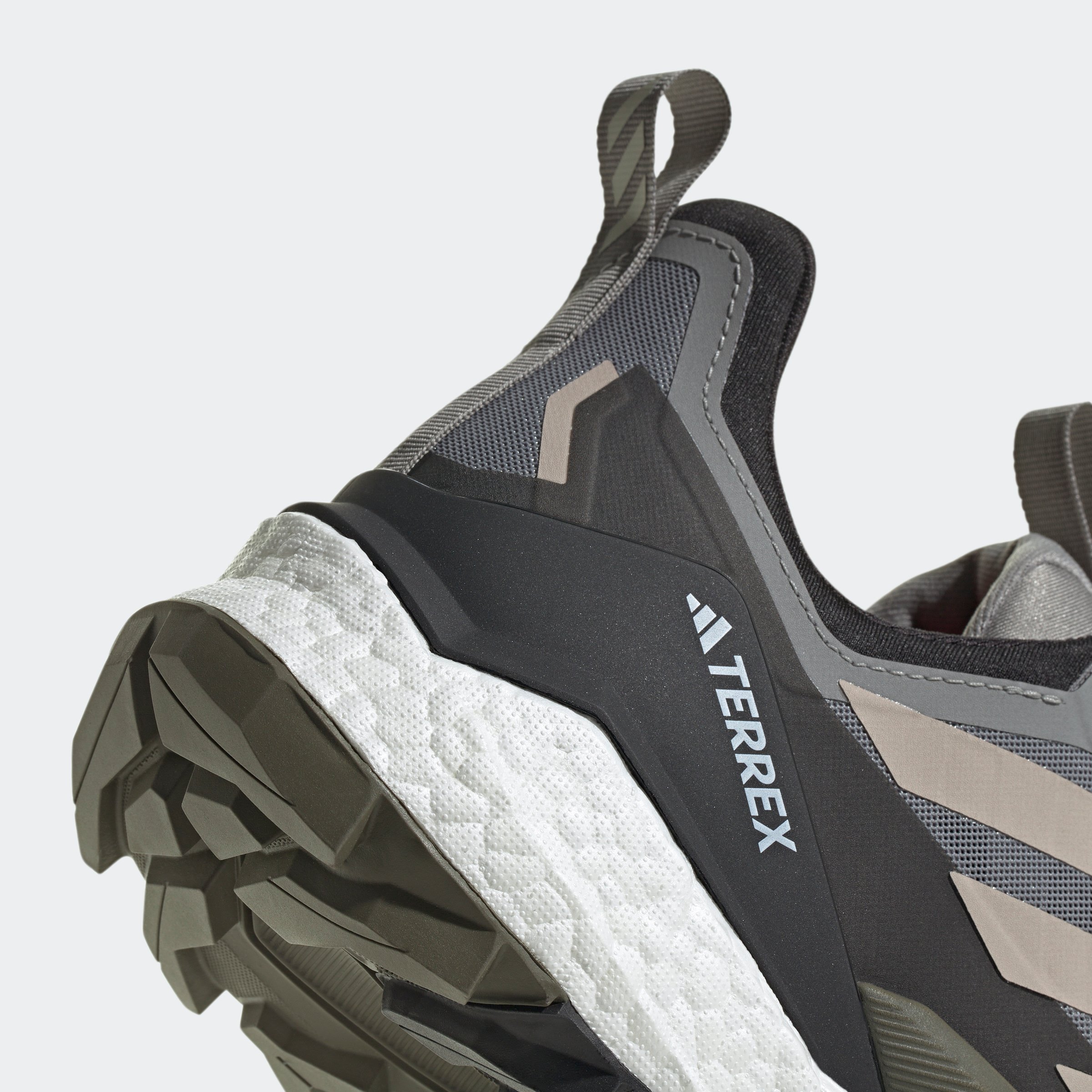 TERREX FREE HIKER 2 LOW