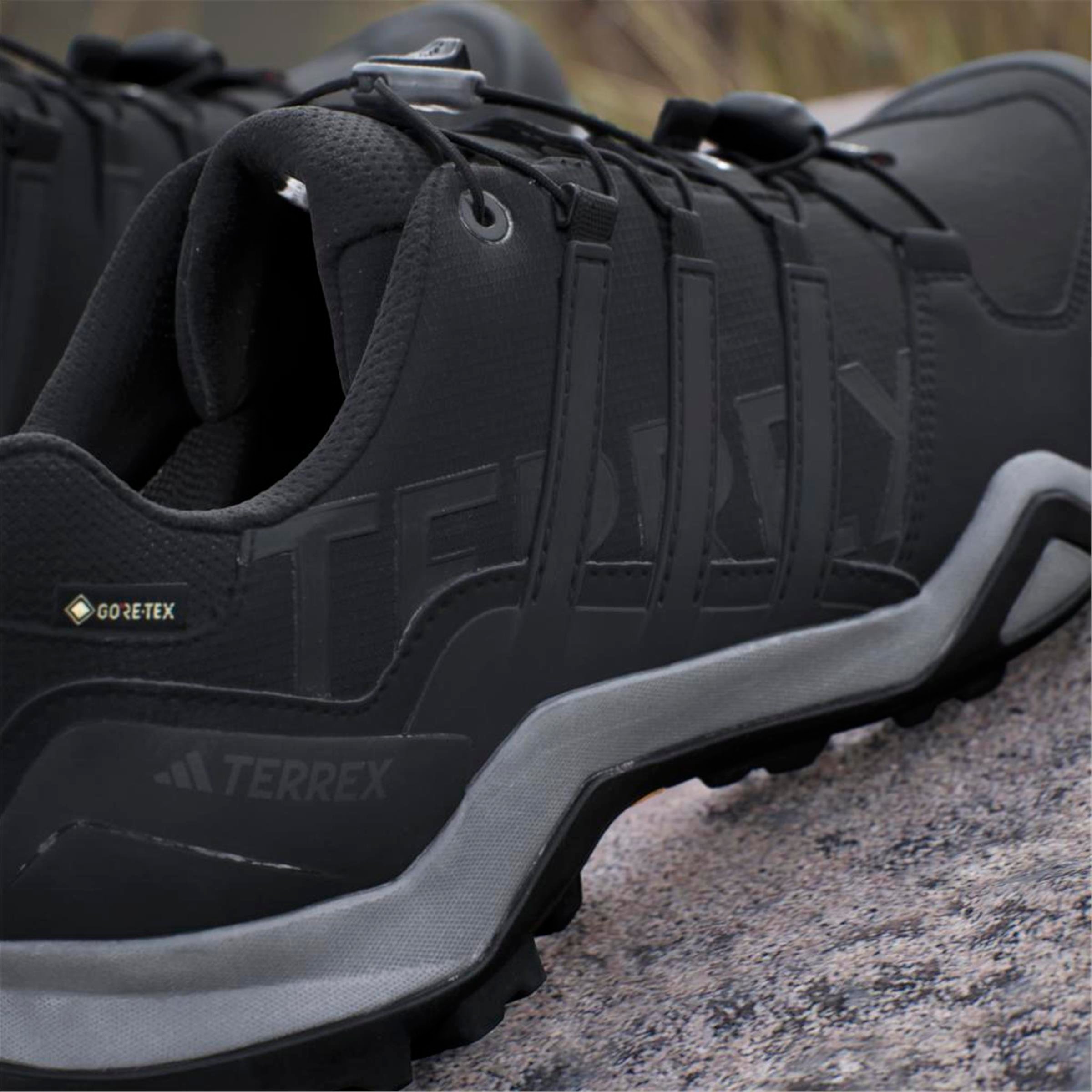 TERREX SWIFT R2 GTX