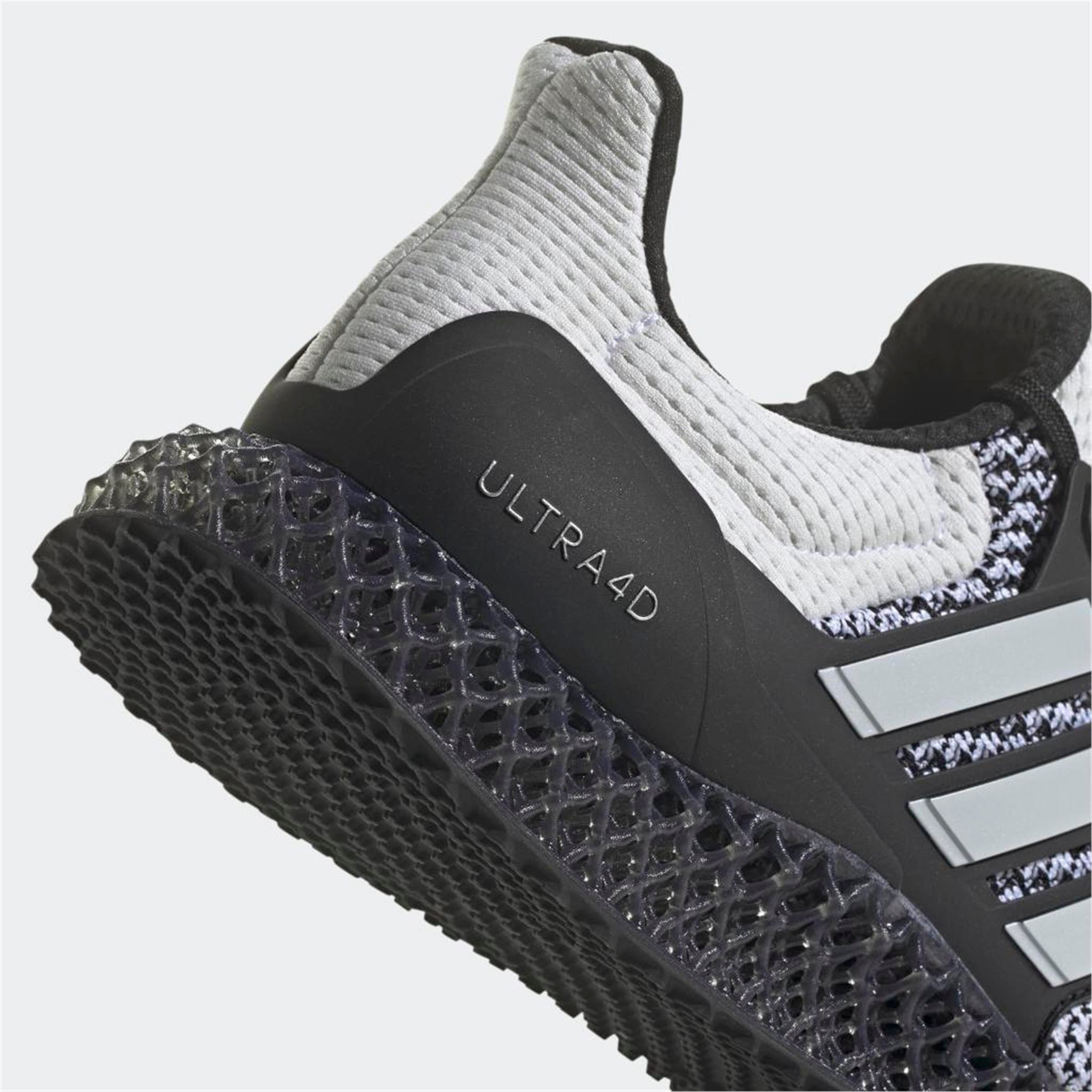 ULTRA 4D