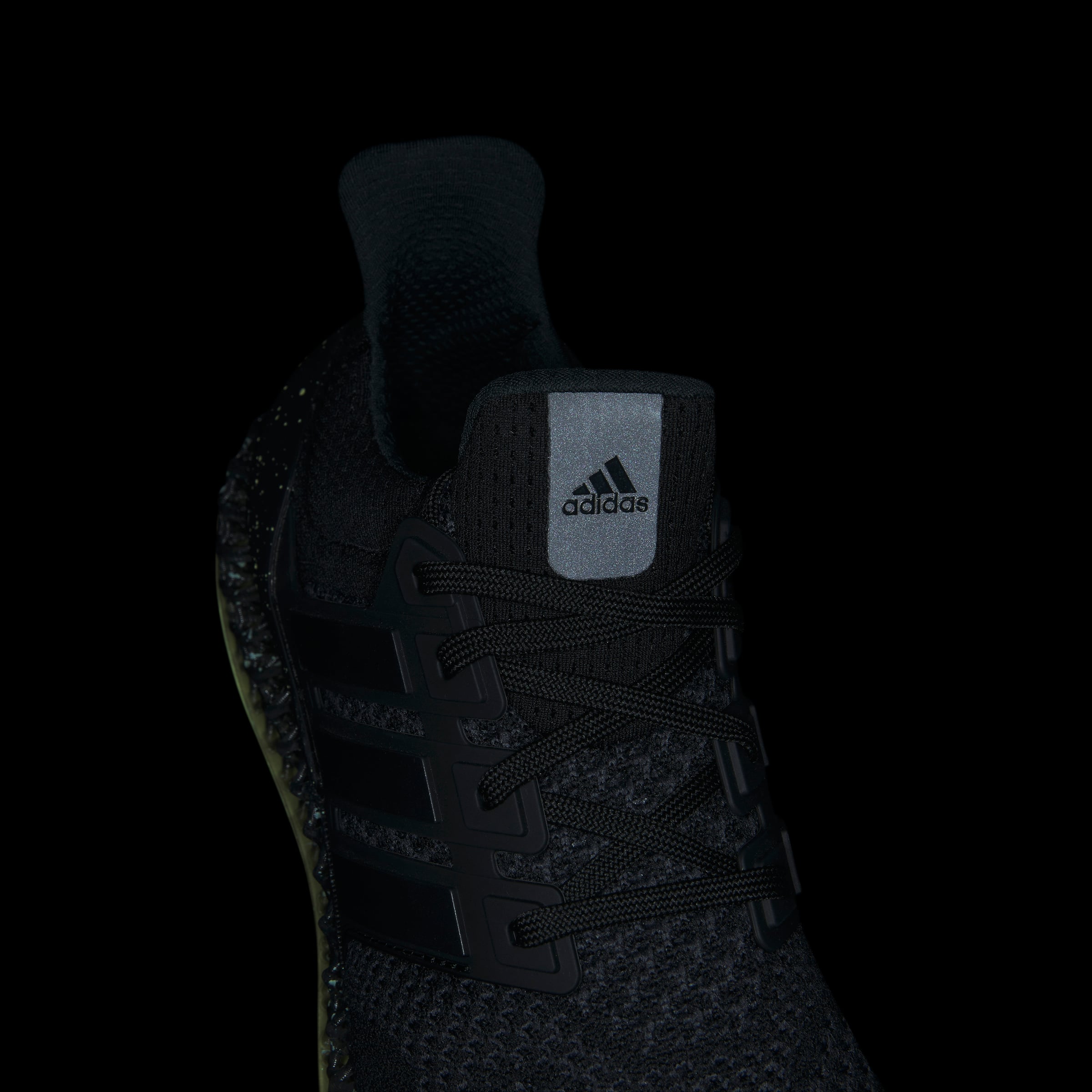 ULTRA 4D