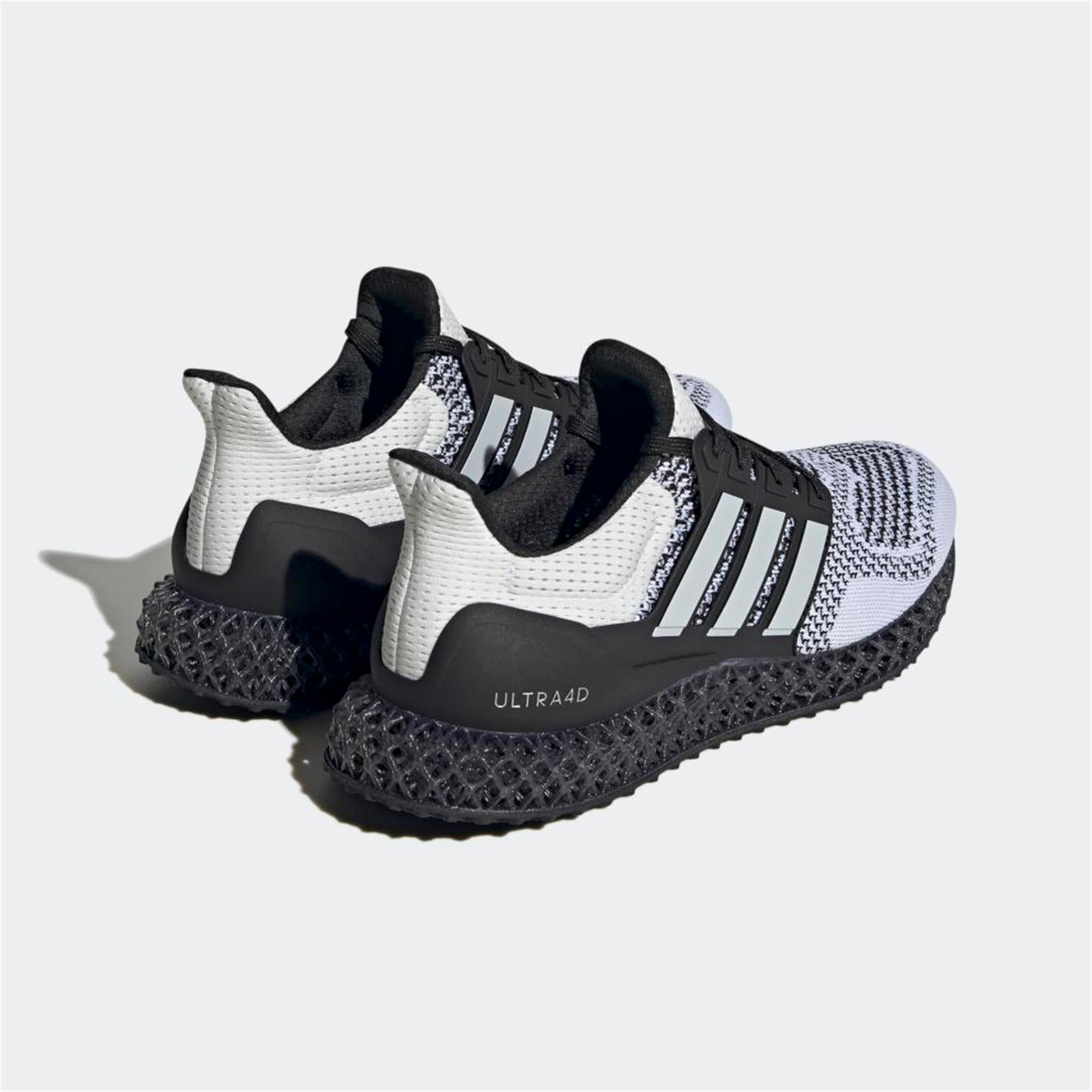 ULTRA 4D