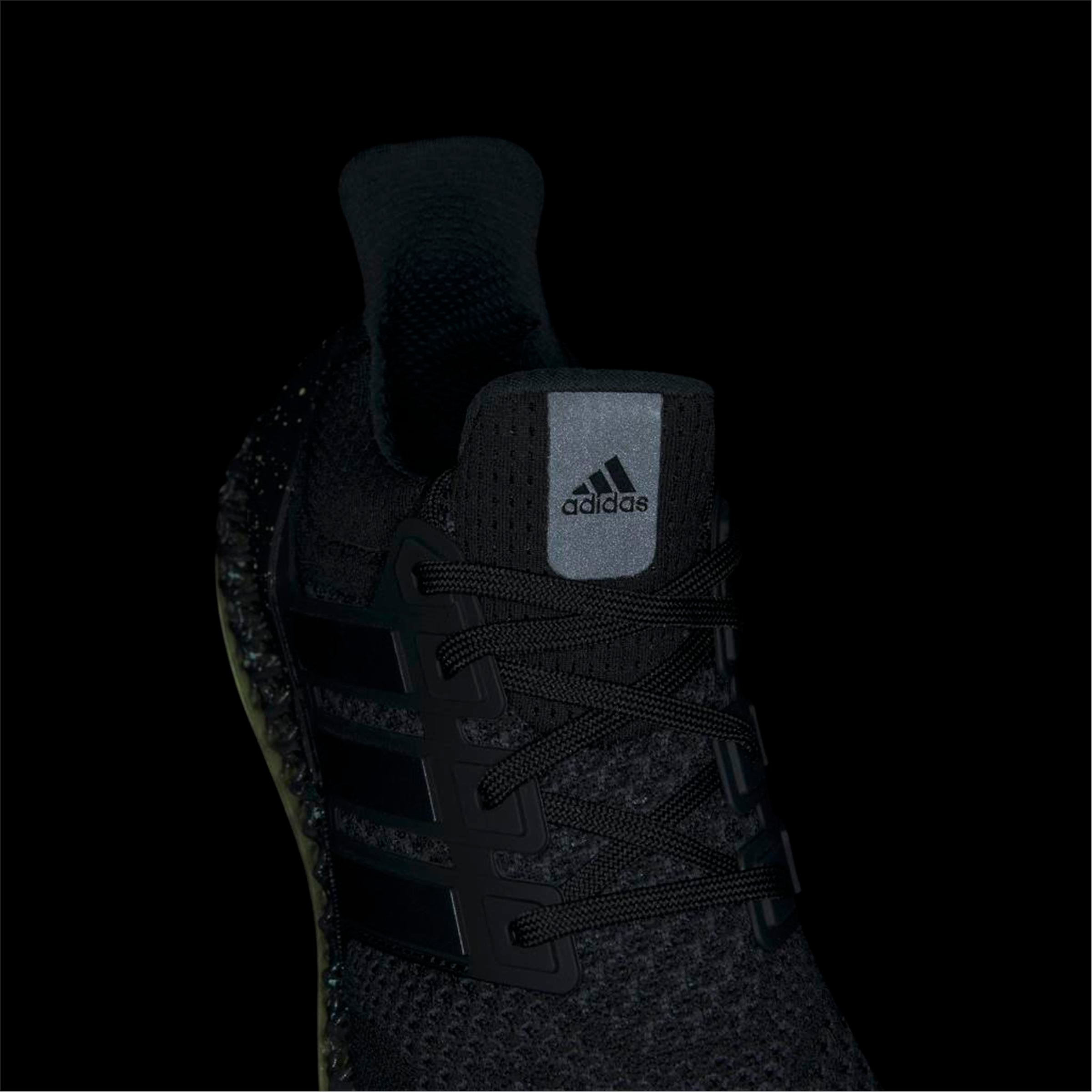ULTRA 4D