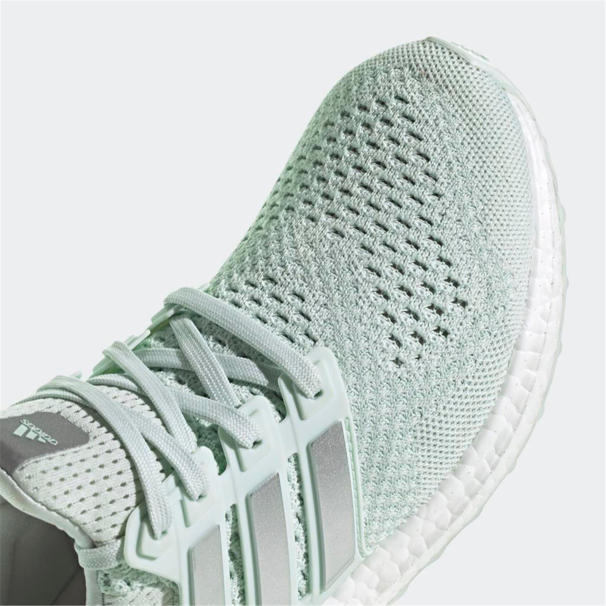 ULTRABOOST 1.0 W