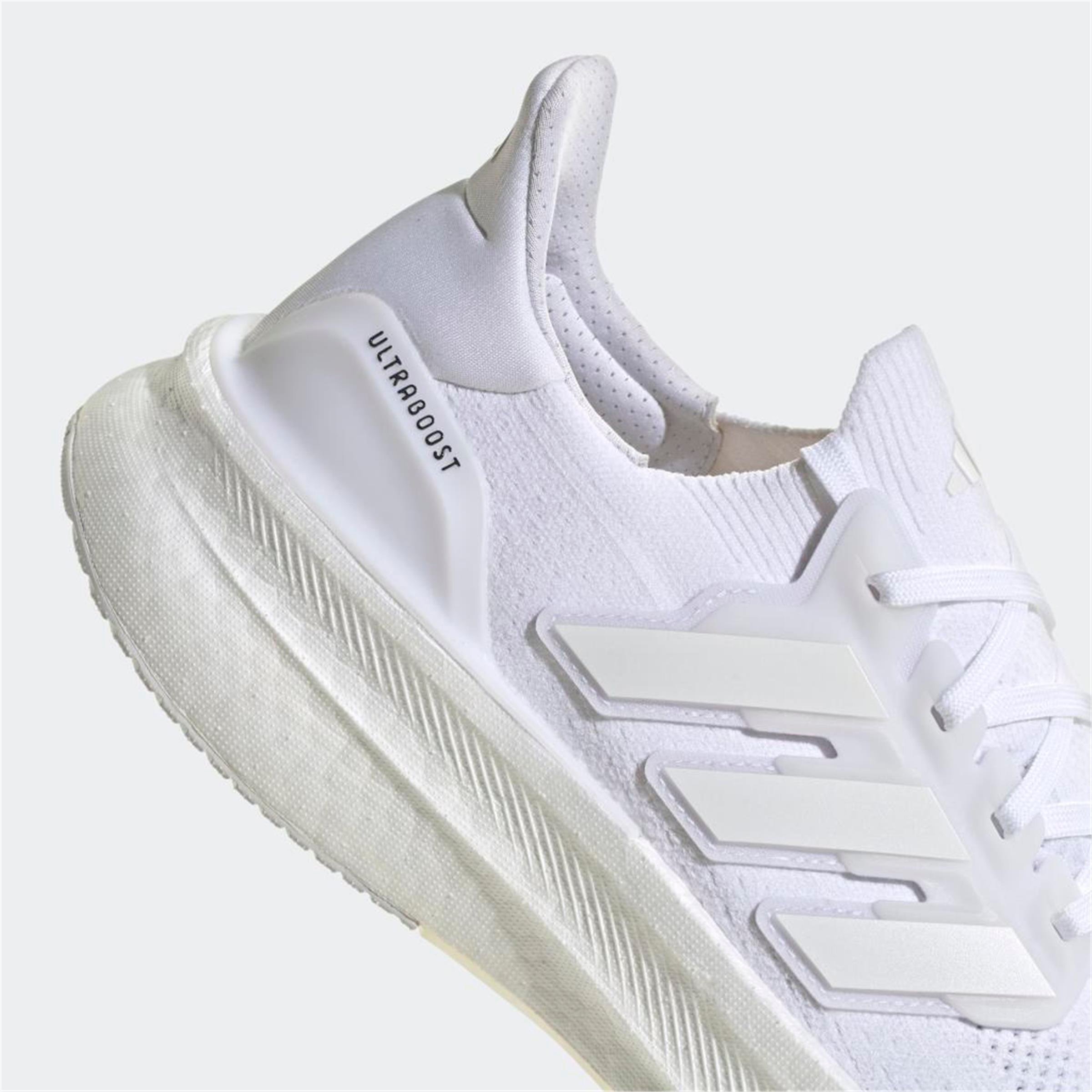 ULTRABOOST 5