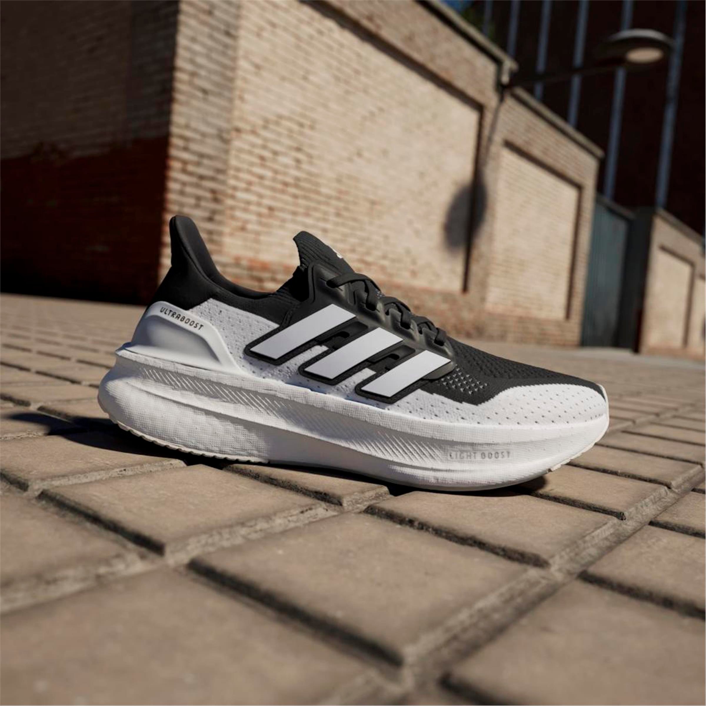 ULTRABOOST 5