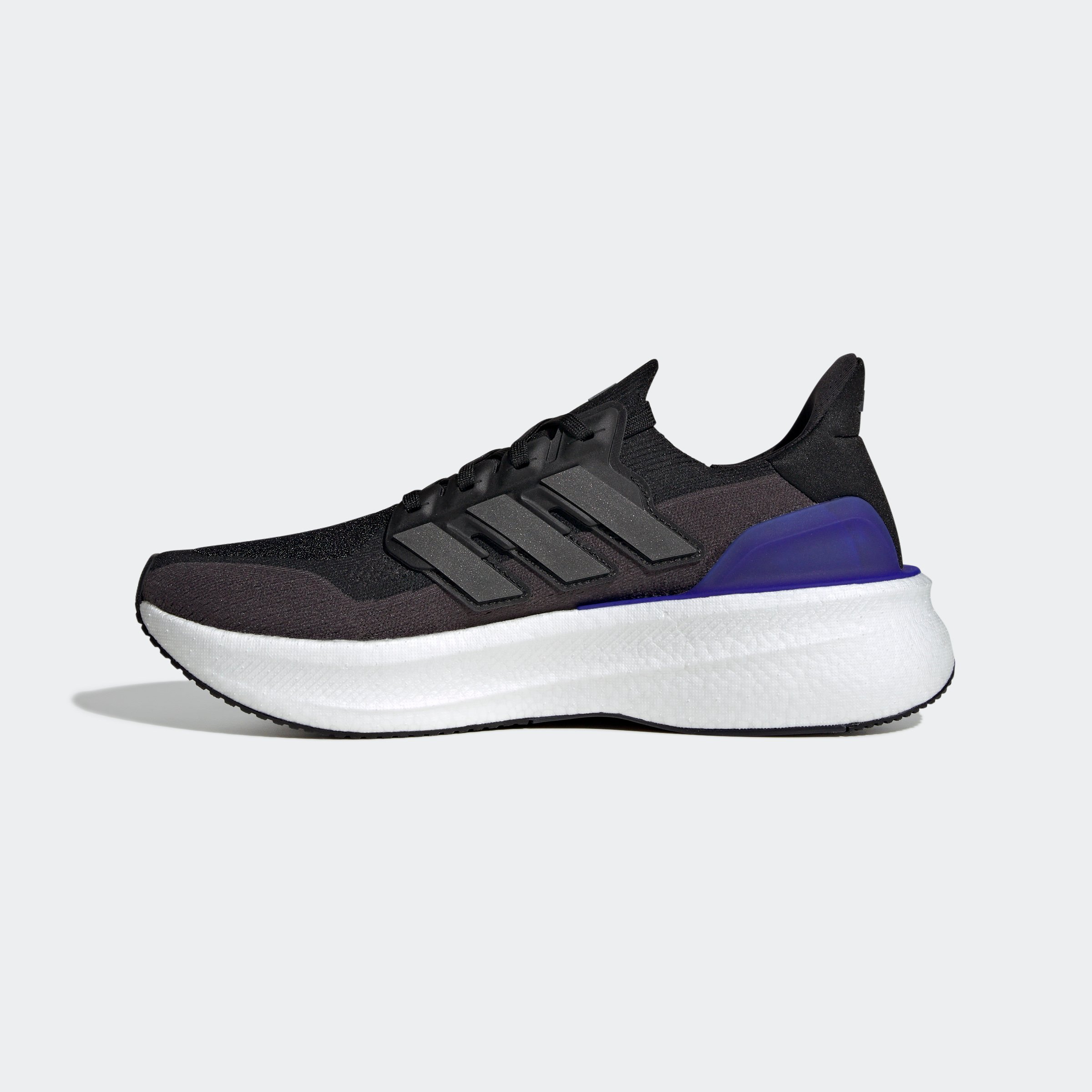 ULTRABOOST 5
