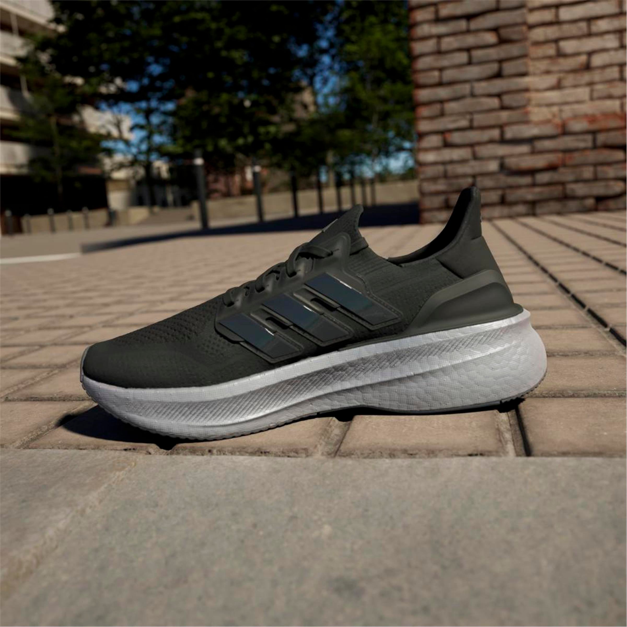 ULTRABOOST 5
