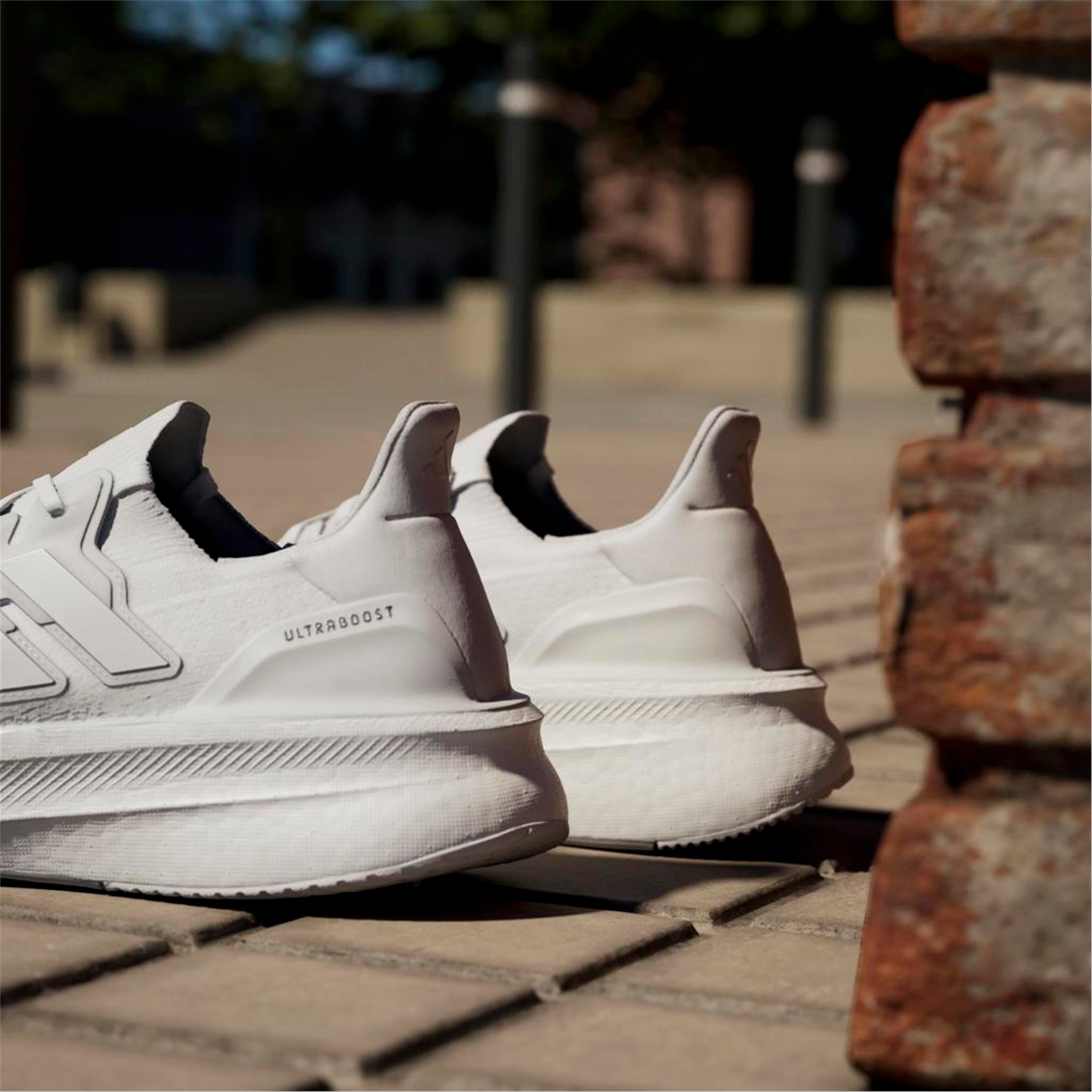 ULTRABOOST 5