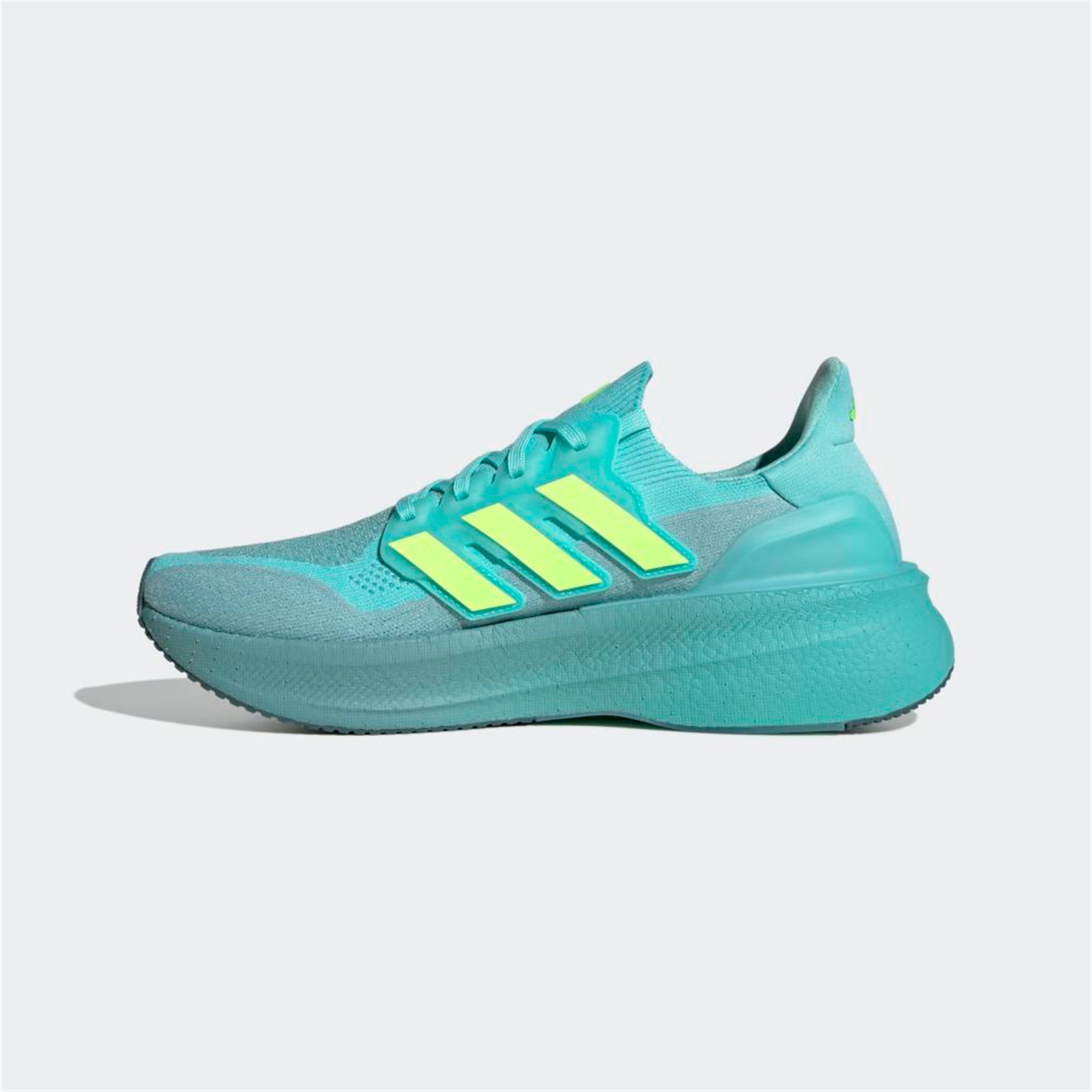ULTRABOOST 5