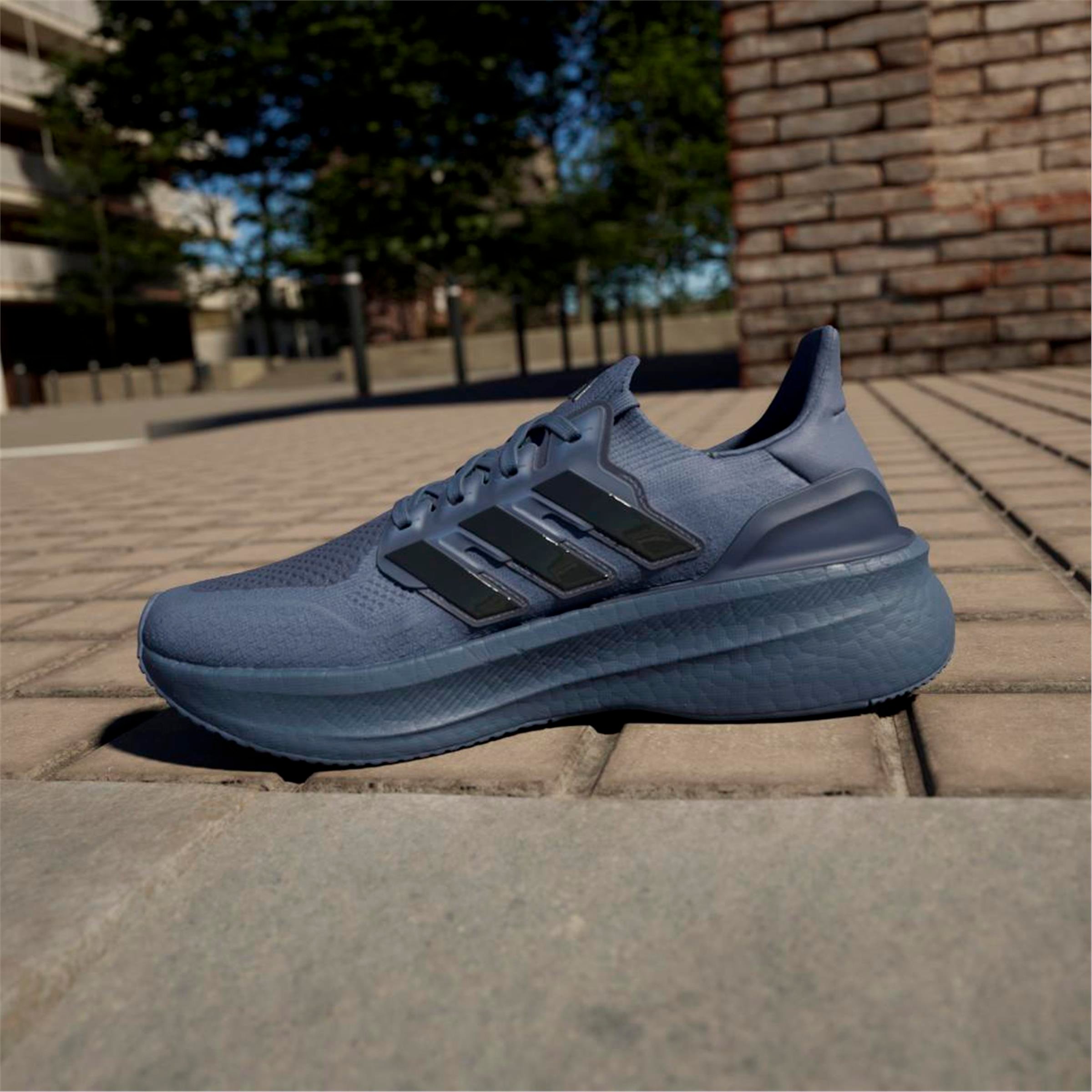 ULTRABOOST 5