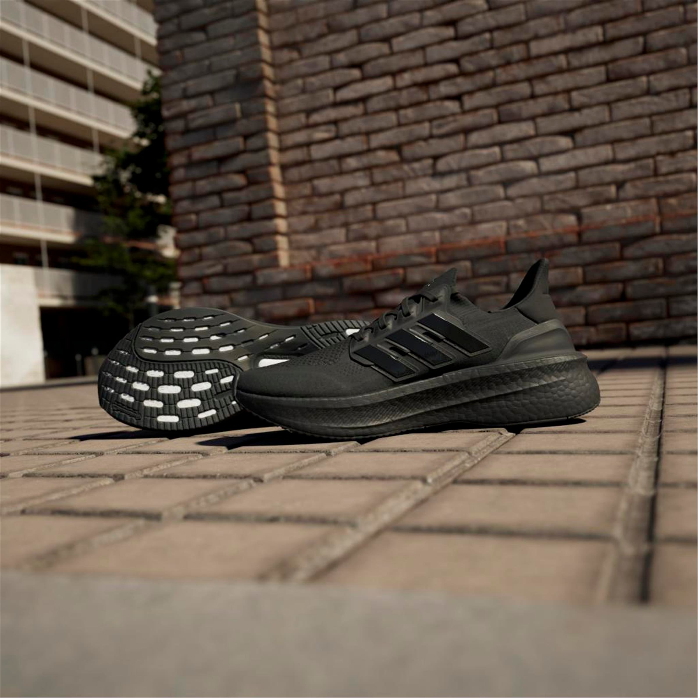 ULTRABOOST 5