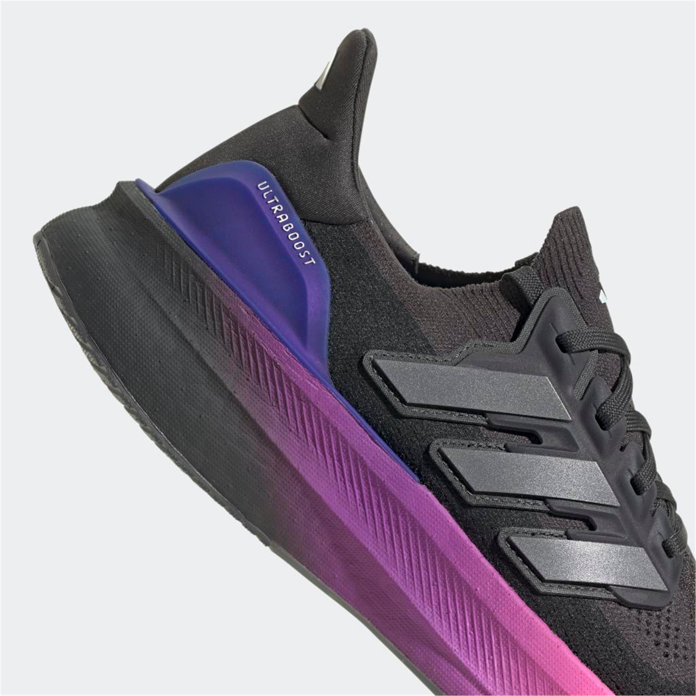 ULTRABOOST 5