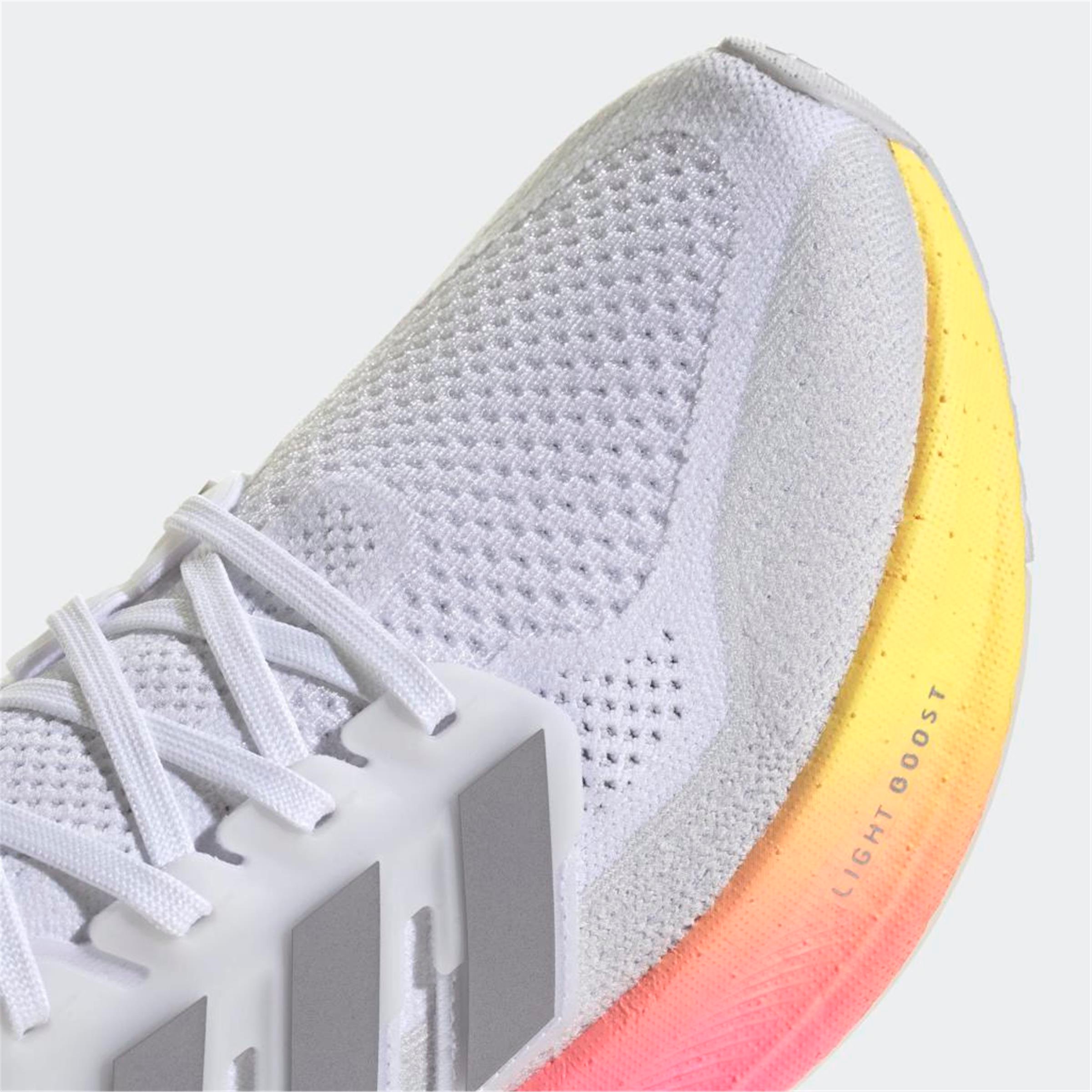 ULTRABOOST 5