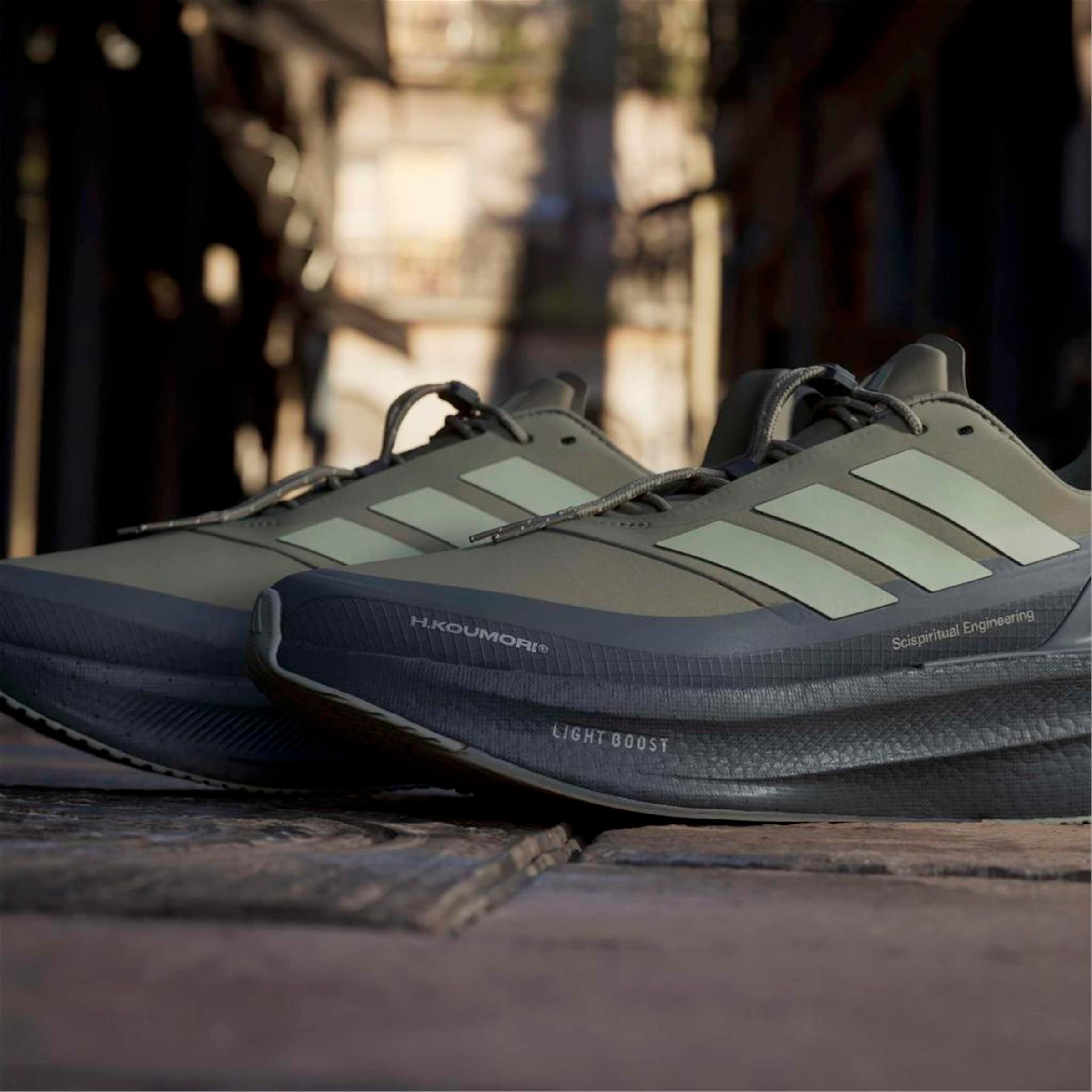 ULTRABOOST 5 HK